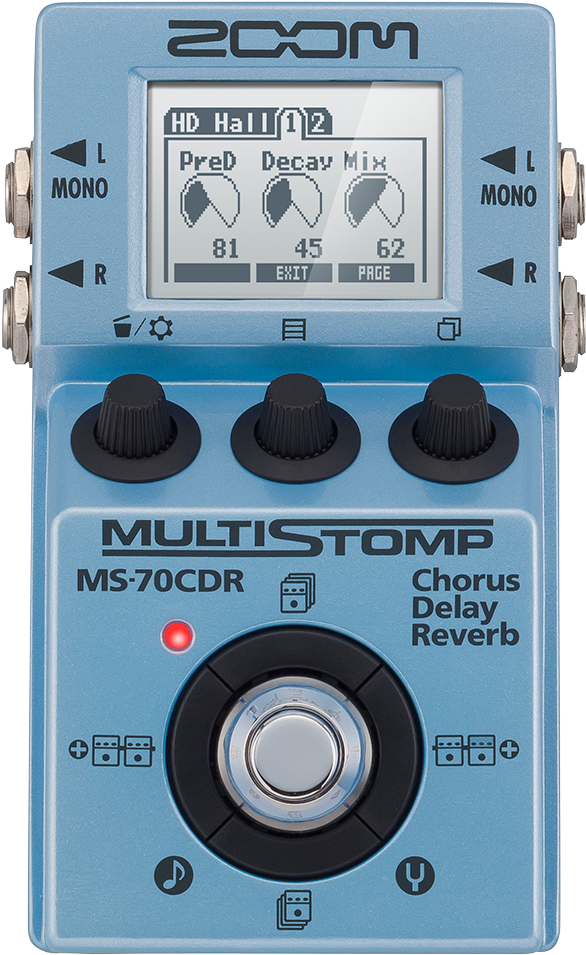 Zoom MS-70CDR 多功能效果踏板 壁紙 — 淺藍色 Zoom MultiStomp MS-70CDR 效果器踏板，帶黑色旋鈕和亮起的紅色 LED，顯示 HD Hall 12 設定。
