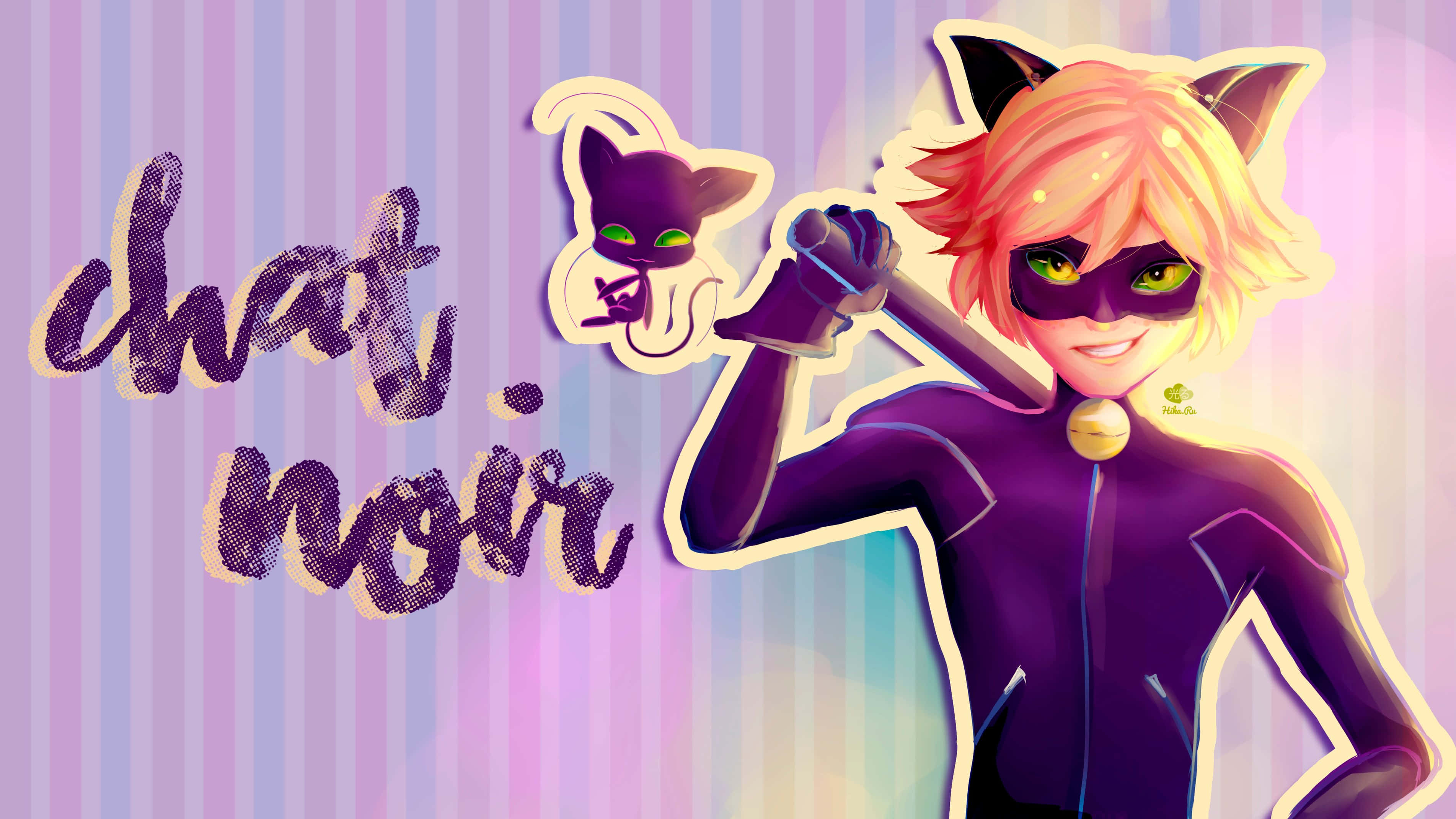 Ladybug And Cat Noir 桌布 壁紙 — 一位充滿活力的動漫風格女超級英雄，粉紅色頭髮和貓耳，在粉彩條紋背景前揮舞警棍。