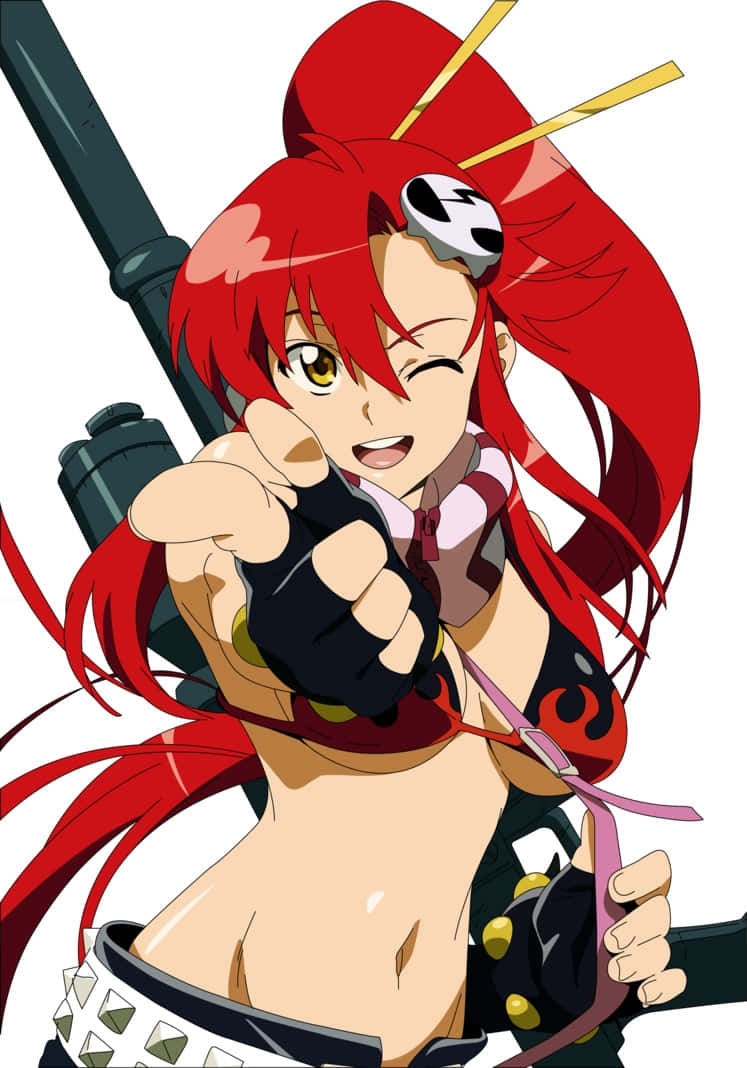 yoko littner 桌布 壁紙 — 一位充滿活力的紅髮動漫女孩眨眼並向前指著手指，手持一把大槍。