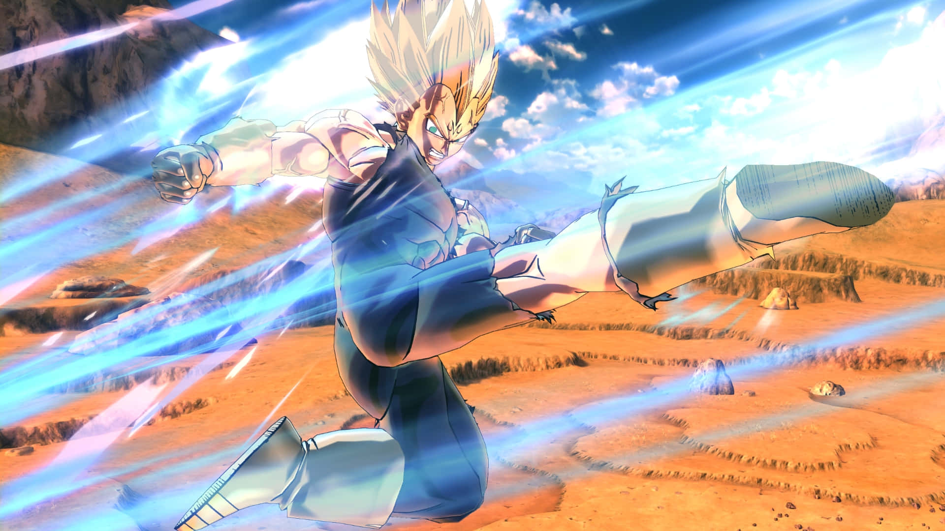 Dragon Ball Xenoverse 2 桌布 壁紙 — 一位刺蝟頭髮的動漫戰士身穿藍色盔甲，在明亮的天空下於沙漠戰場上釋放出發光的藍色能量踢擊。