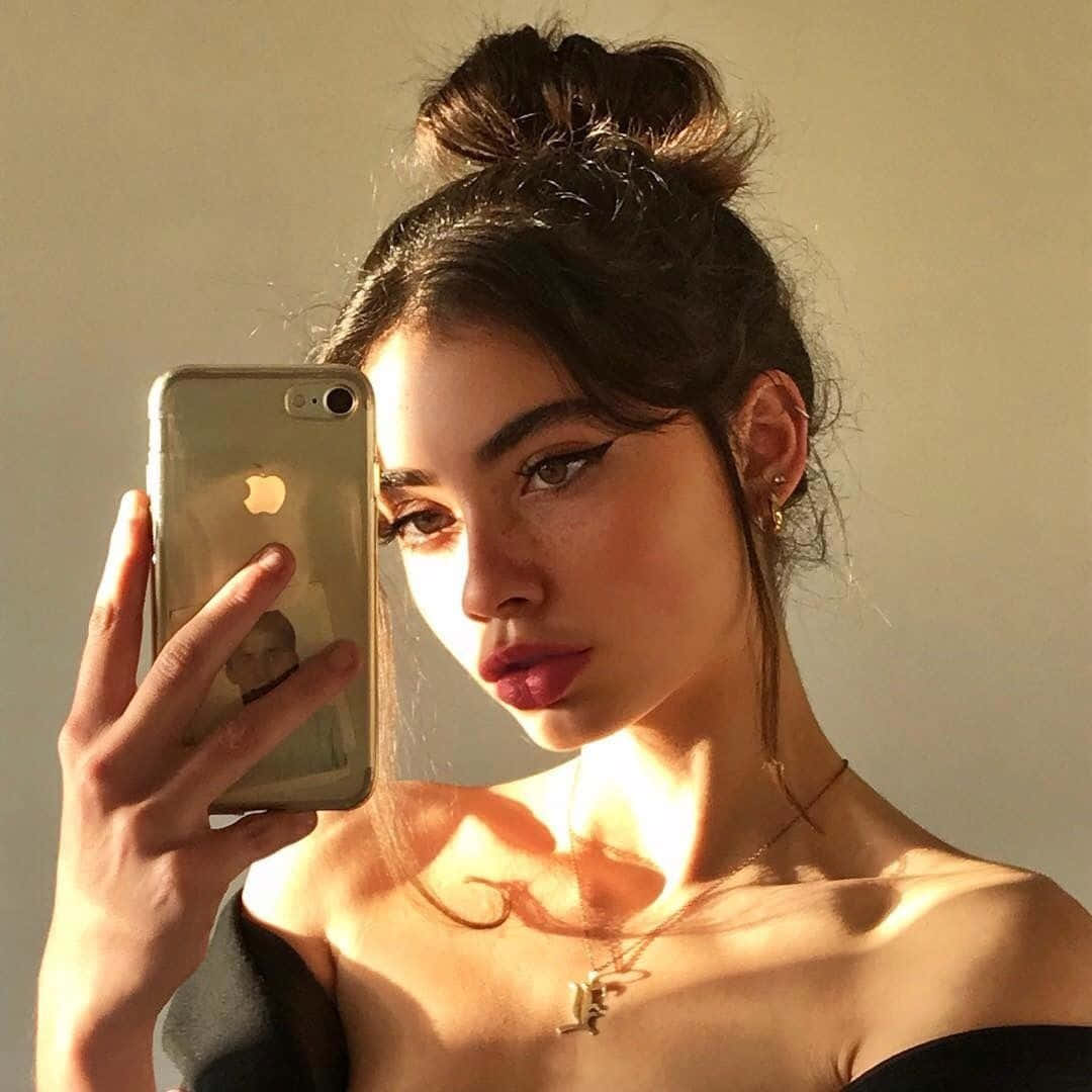 Aesthetic Girl pictures