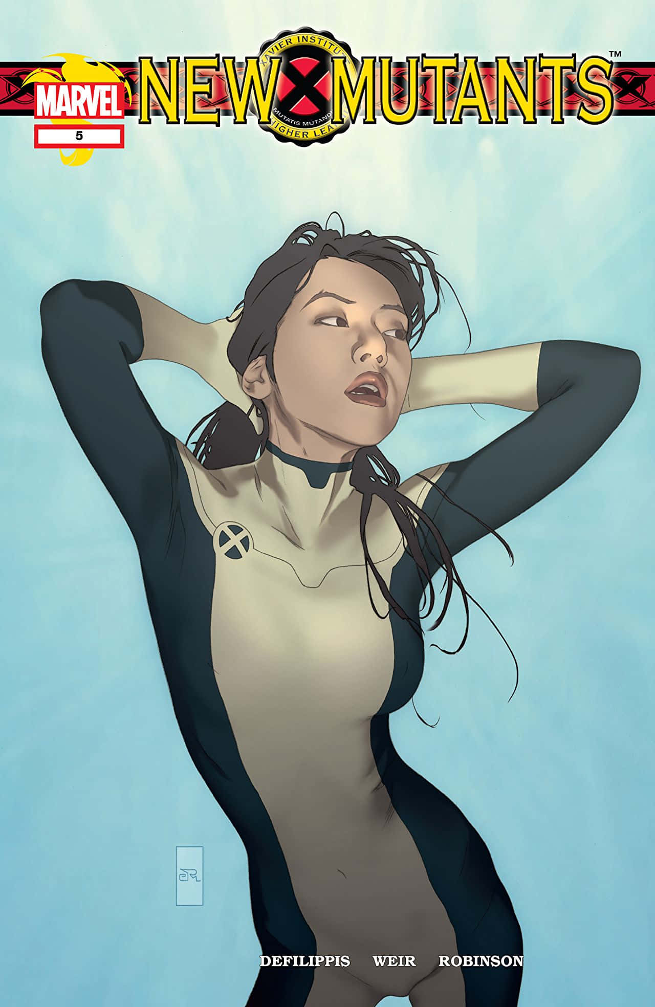 Mutants 桌布 壁紙 — 一位女性變種人穿著黑色和米色的X-Men制服，在柔和的藍色背景前將手臂伸到腦後。