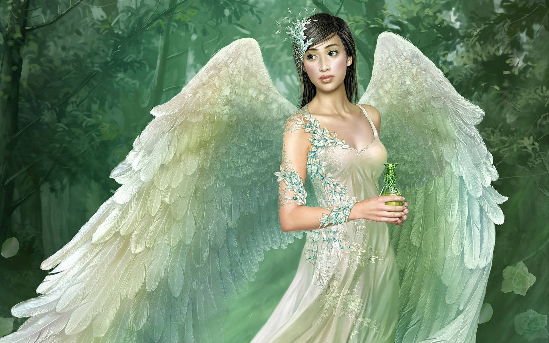 Beautiful Woman 桌布 壁紙 — 一位寧靜的天使，擁有巨大的白色翅膀，站在茂密的綠色森林中，手持一個發光的綠色瓶子。