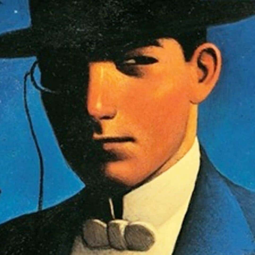 Arsène Lupin 桌布 壁紙 — 一位年輕男子戴黑色帽子、穿西裝的風格化肖像，背景為大膽的藍色，帶有戲劇性燈光。