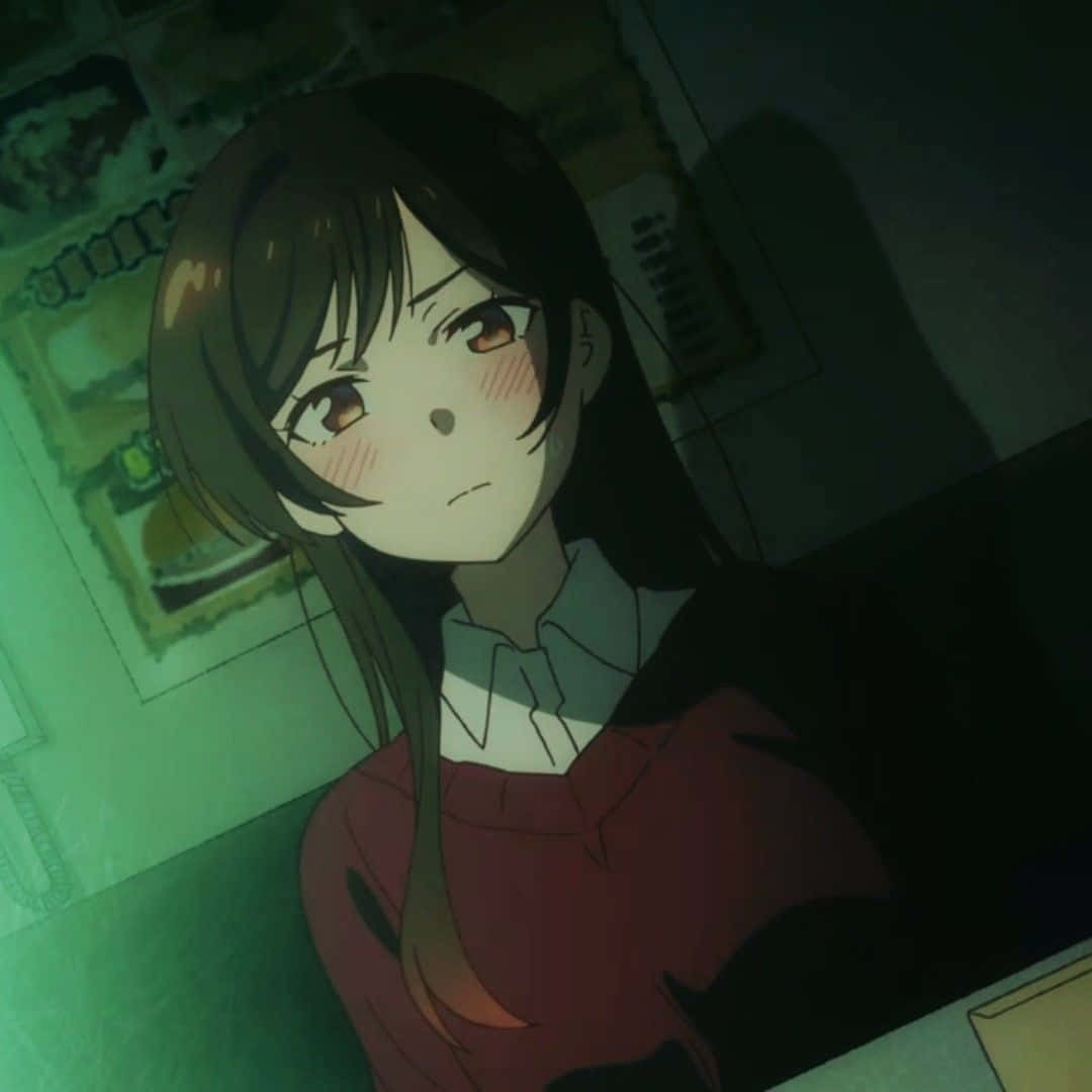 Chizuru Maihara 桌布 壁紙 — 一位年輕的動漫女孩，棕色頭髮，臉頰泛紅，在昏暗的房間裡害羞地抬頭看。
