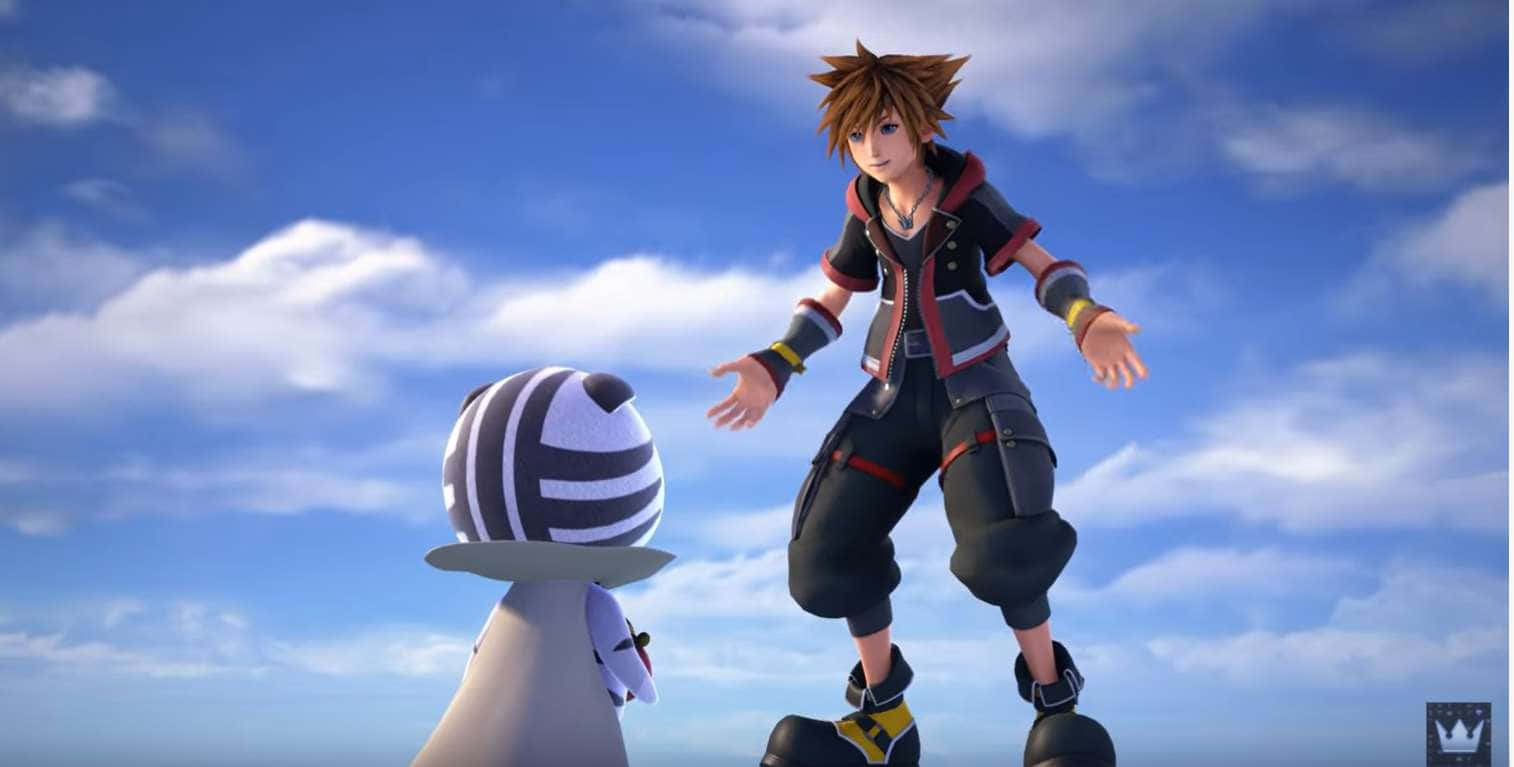 Kingdom Hearts Characters 桌布 壁紙 — 一位年輕英雄，棕色刺蝟頭，站在明亮的藍天和蓬鬆的雲朵前，面對一隻條紋球形生物。