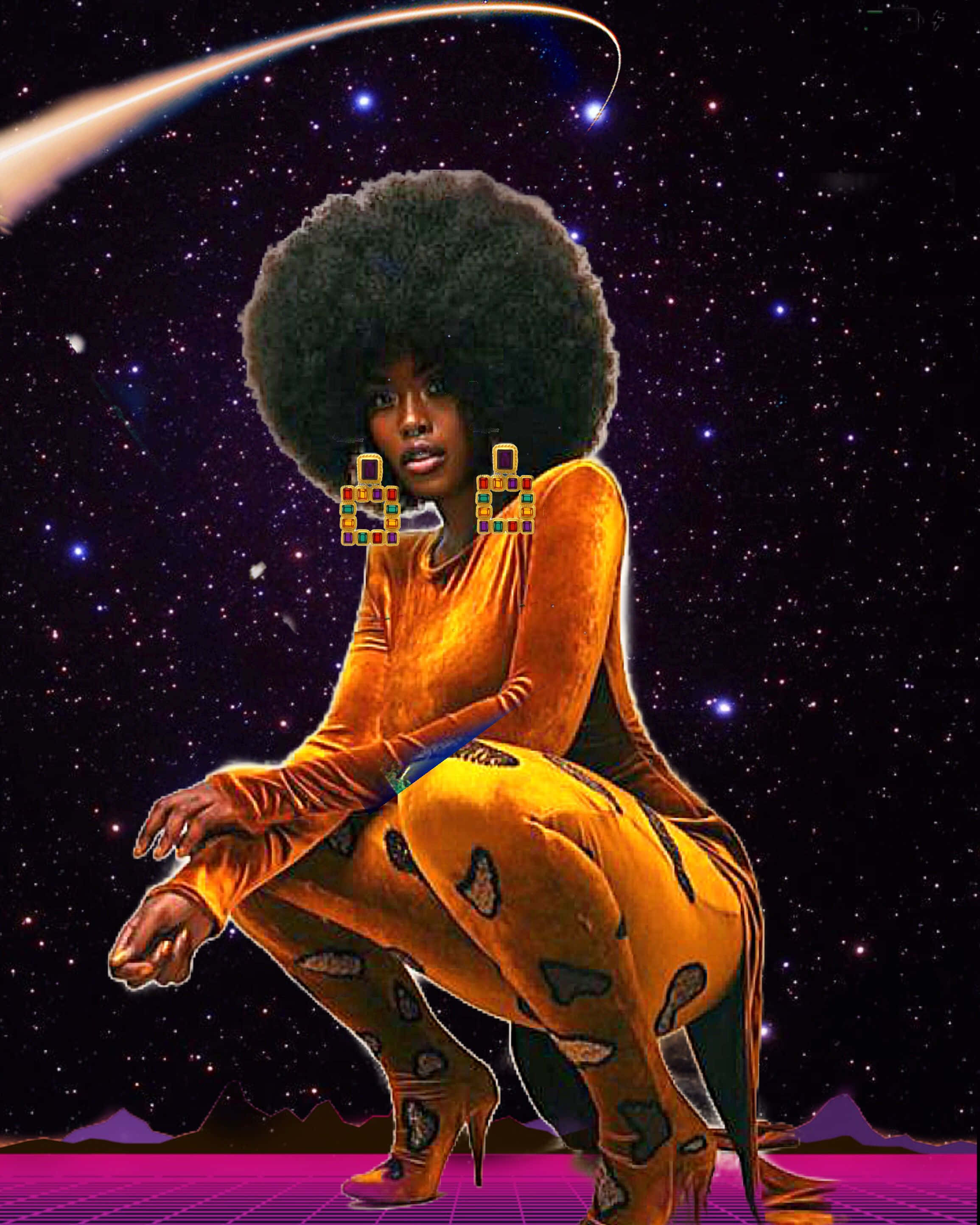 Afrofuturism 桌布 壁紙 — 一位擁有大型非洲式髮型和醒目耳環的女性，自信地蹲在星光燦爛的宇宙背景前，背景中有一道發光的彗星弧線。