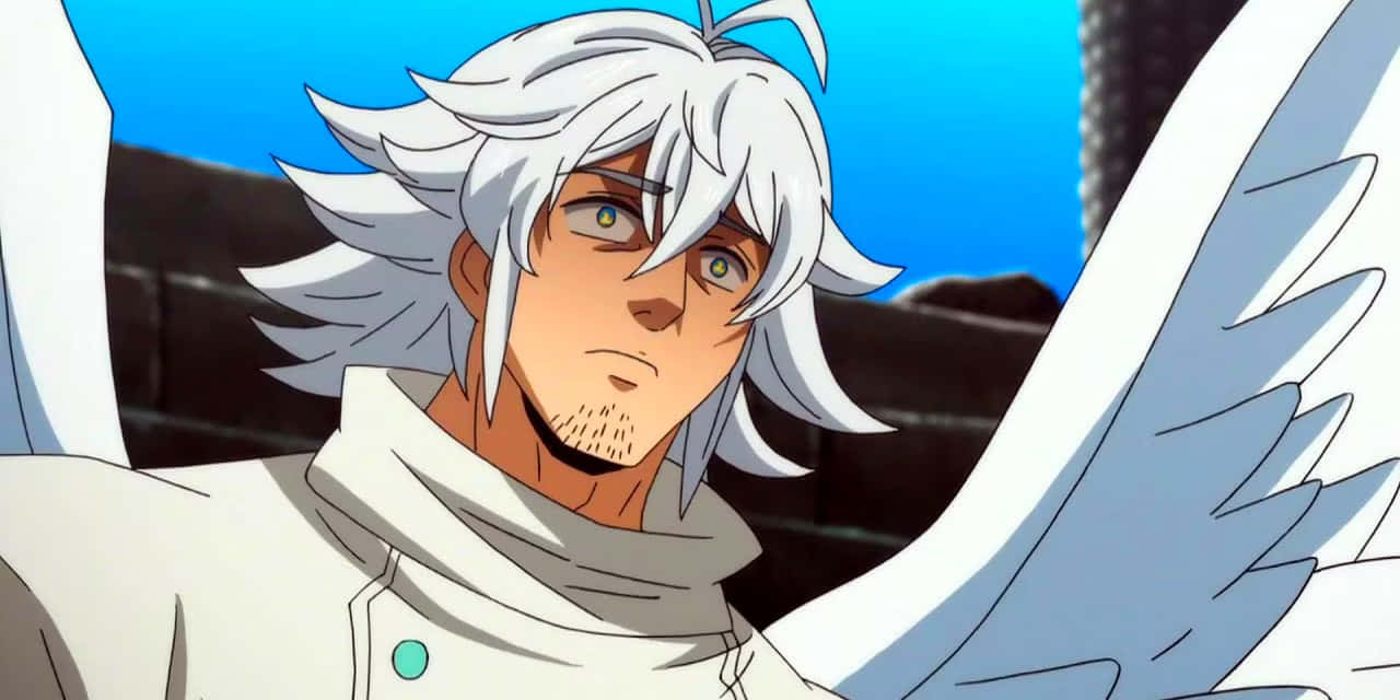 Seven Deadly Sins Mael 桌布 壁紙 — 一位擁有白髮和翅膀、意志堅定的動漫天使，在明亮的藍天下凝視前方。