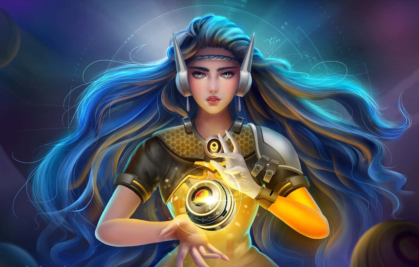 Overwatch Symmetra 桌布 壁紙 — 一位未來風格的動漫女性，擁有發光的藍色頭髮和機械裝備，在宇宙背景下手持一顆閃耀的金色球體。