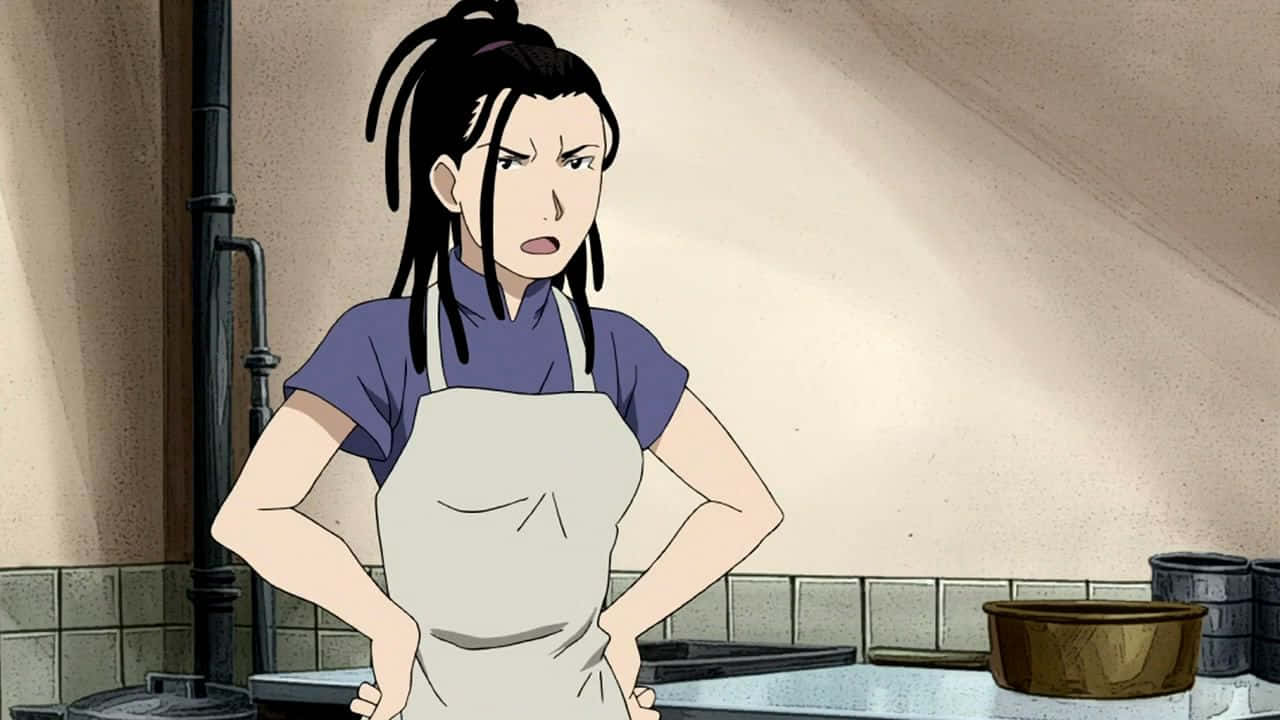 Izumi Curtis 桌布 壁紙 — 一位深色頭髮的動漫女性穿著廚房圍裙，雙手叉腰，看起來很惱火。