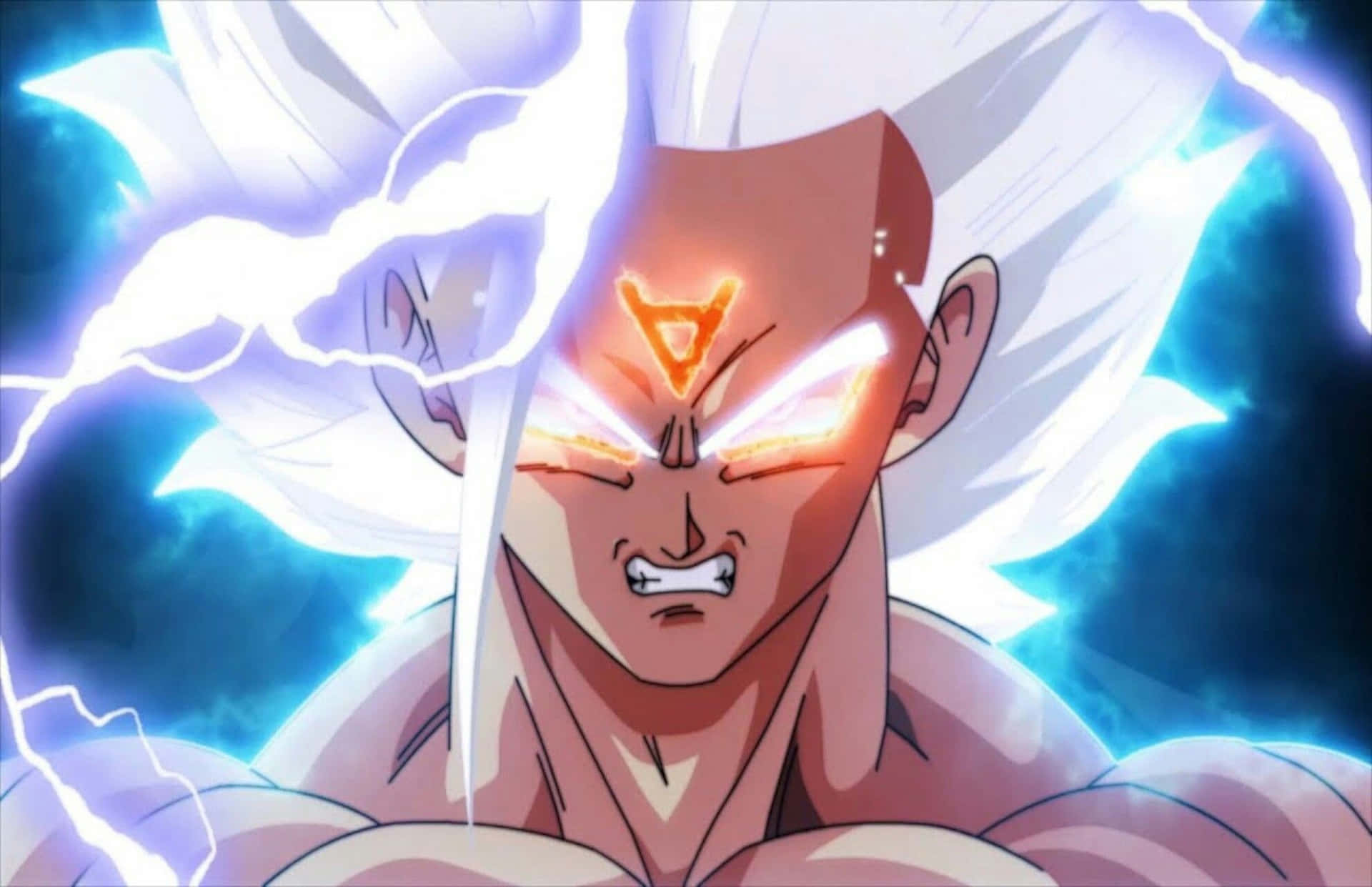 Goku Kaioken 桌布 壁紙 — 一位白髮、橙色發光眼睛的動漫戰士，被藍色閃電包圍，散發出強烈的能量。