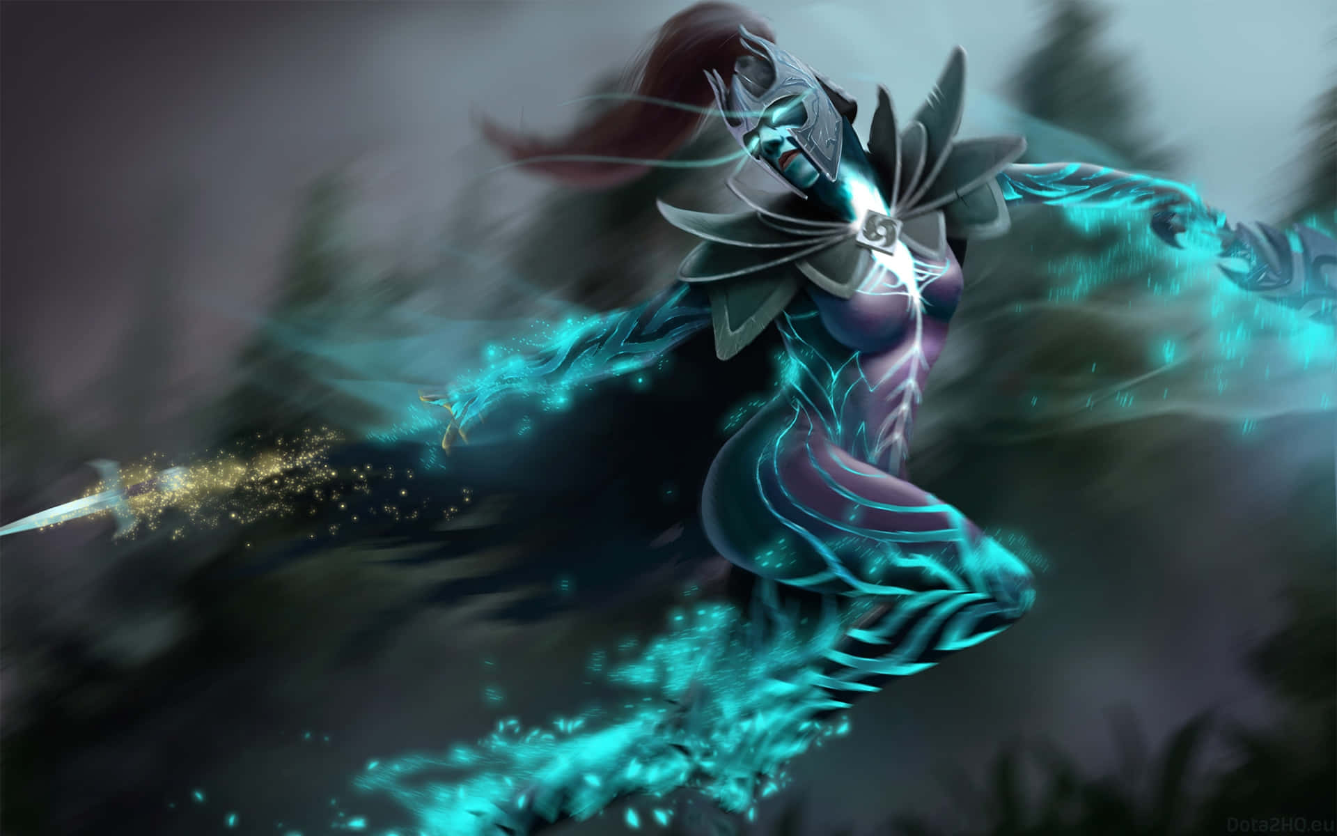 Phantom Assassin 桌布 壁紙 — 一位神秘的戰士，帶著發光的青色能量，在黑暗迷霧中揮劍，呈現動態的奇幻戰鬥場景。