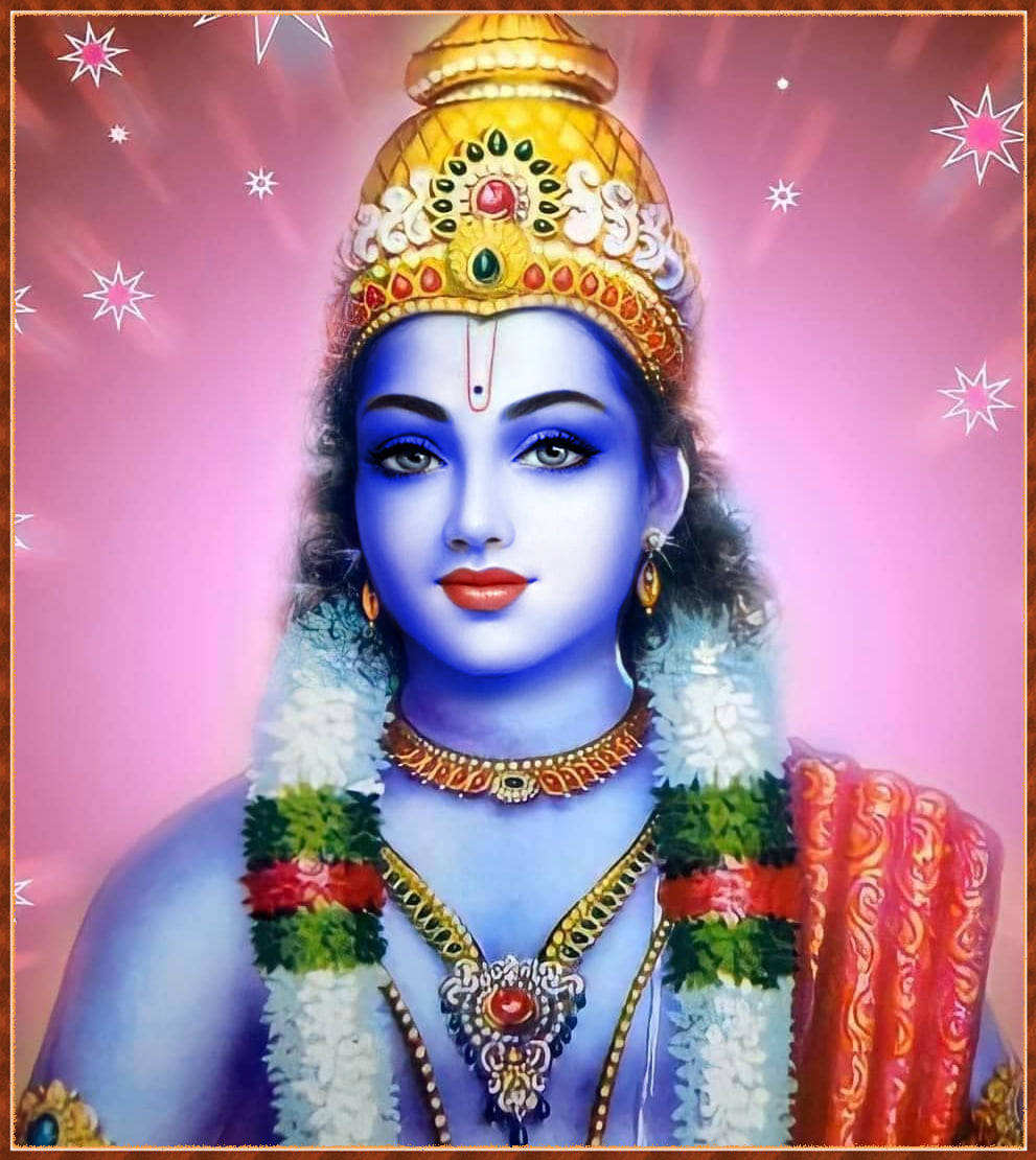 krishna god 桌布 壁紙 — 一位神聖的藍皮膚神祇，飾有金色皇冠珠寶、花環和華麗珠寶，背景是閃耀的粉紅色星空。