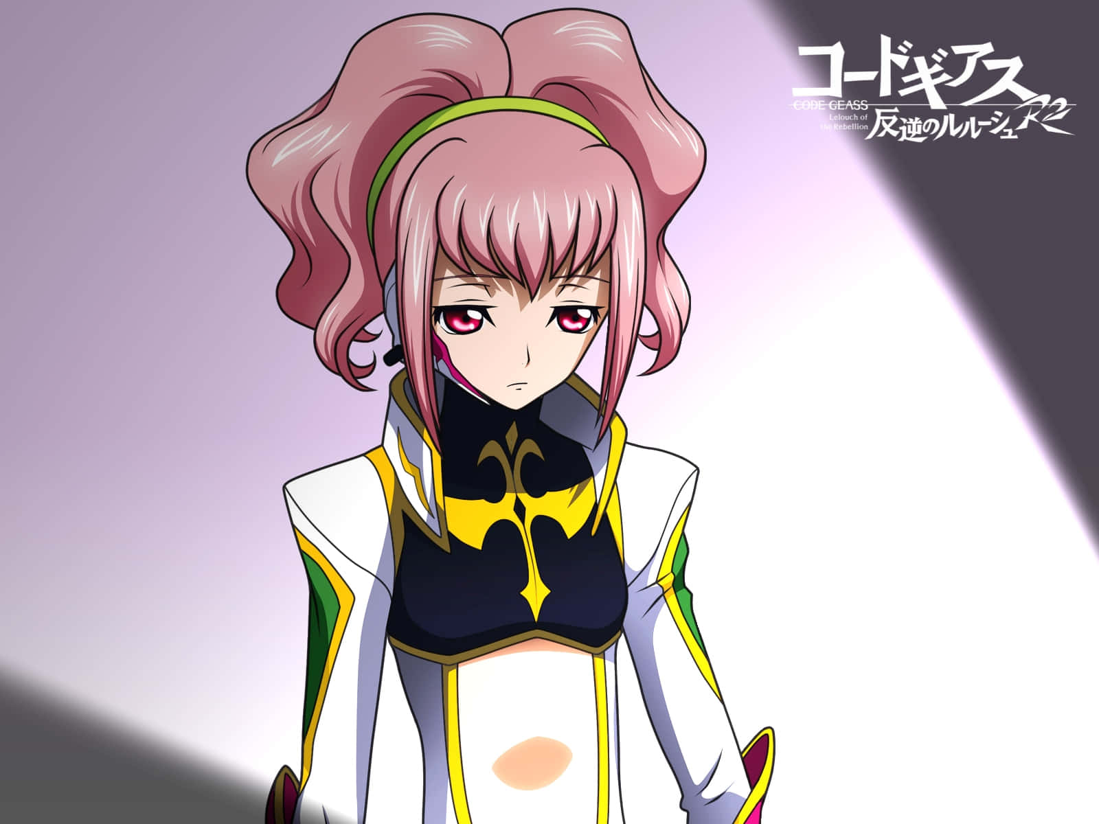 Anya Alstreim 桌布 壁紙 — 一位粉紅色頭髮的動漫女孩穿著白色和黃色的制服，站在紫色漸變背景前的戲劇性聚光燈下。