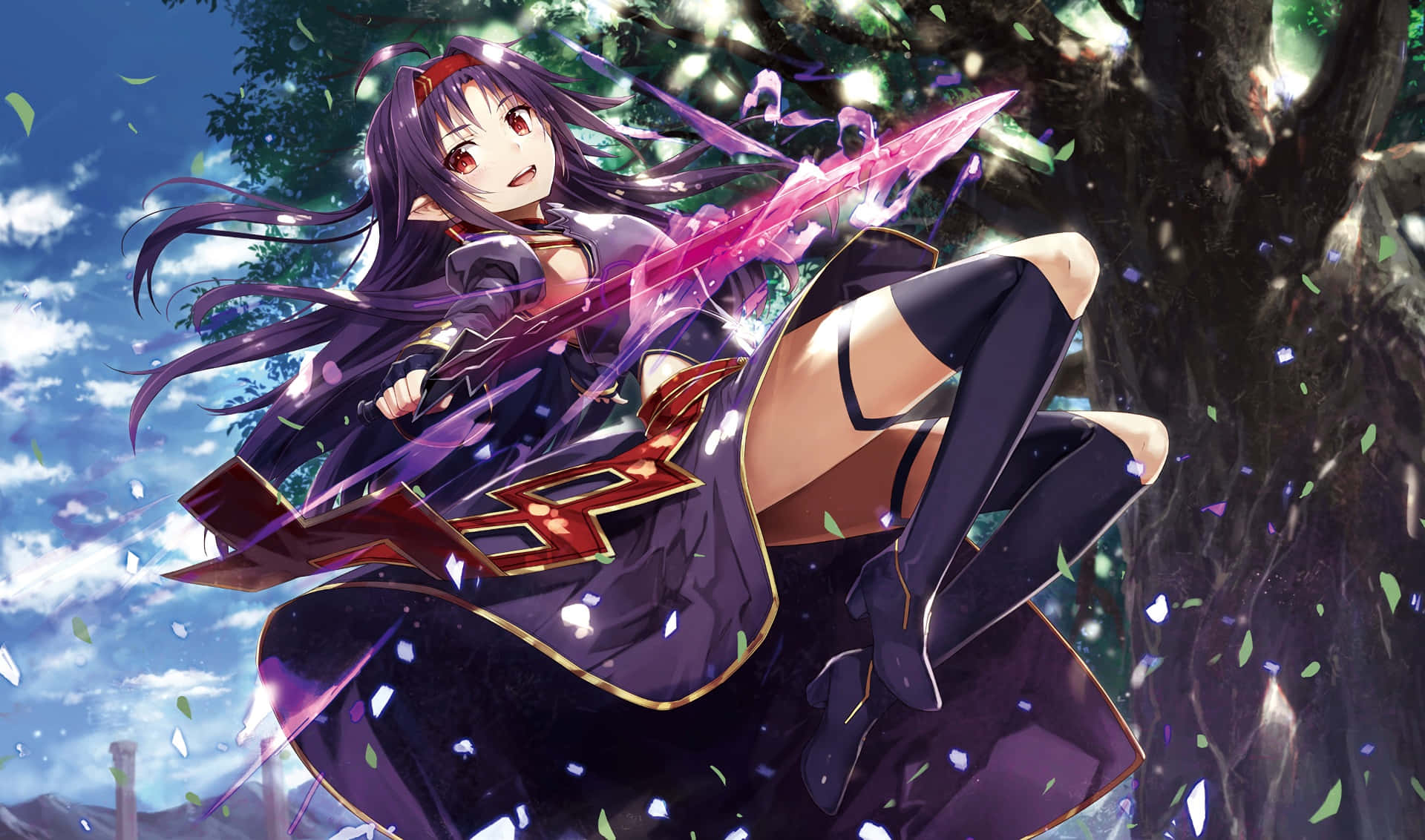 Yuuki Konno 桌布 壁紙 — 一位紫髮動漫女孩在明亮的藍天下，於落葉中揮舞著一把發光的劍。