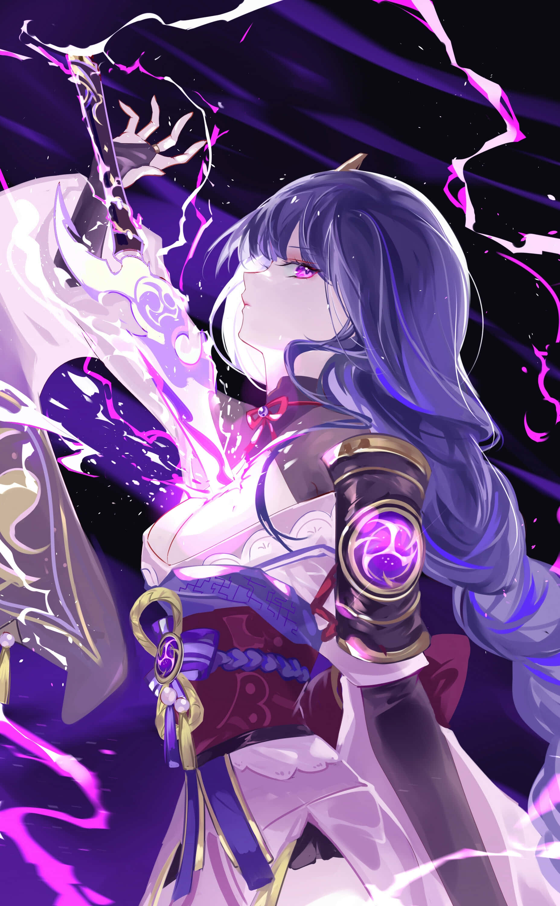 Baal Genshin Impact 桌布 壁紙 — 一位紫髮動漫女孩在黑暗宇宙背景下，於旋轉的電能中揮舞著發光的劍。