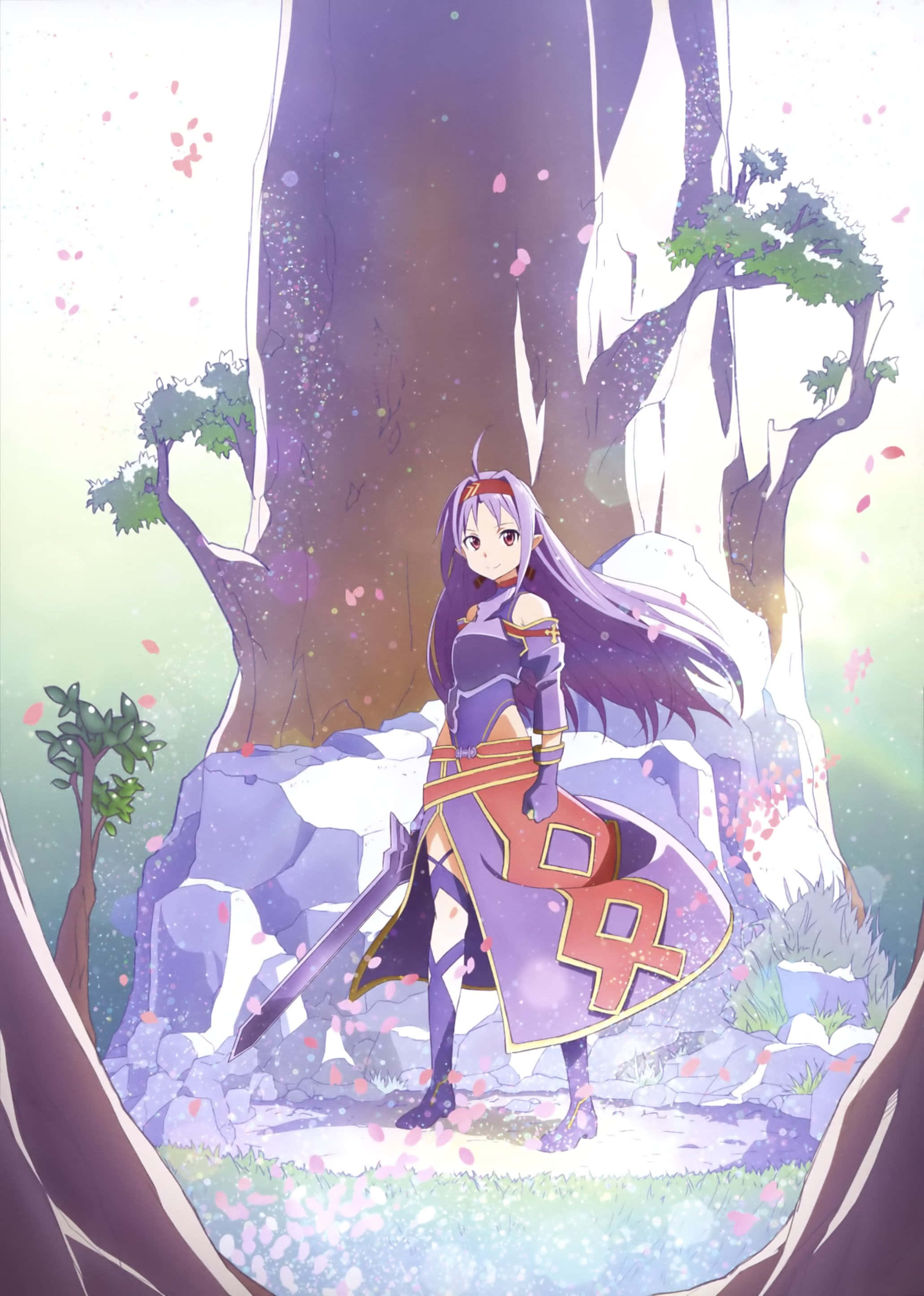 Yuuki Konno 桌布 壁紙 — 一位紫髮動漫少女身穿盔甲，站在一棵巨樹下，粉紅花瓣在柔和的光芒中飄落。