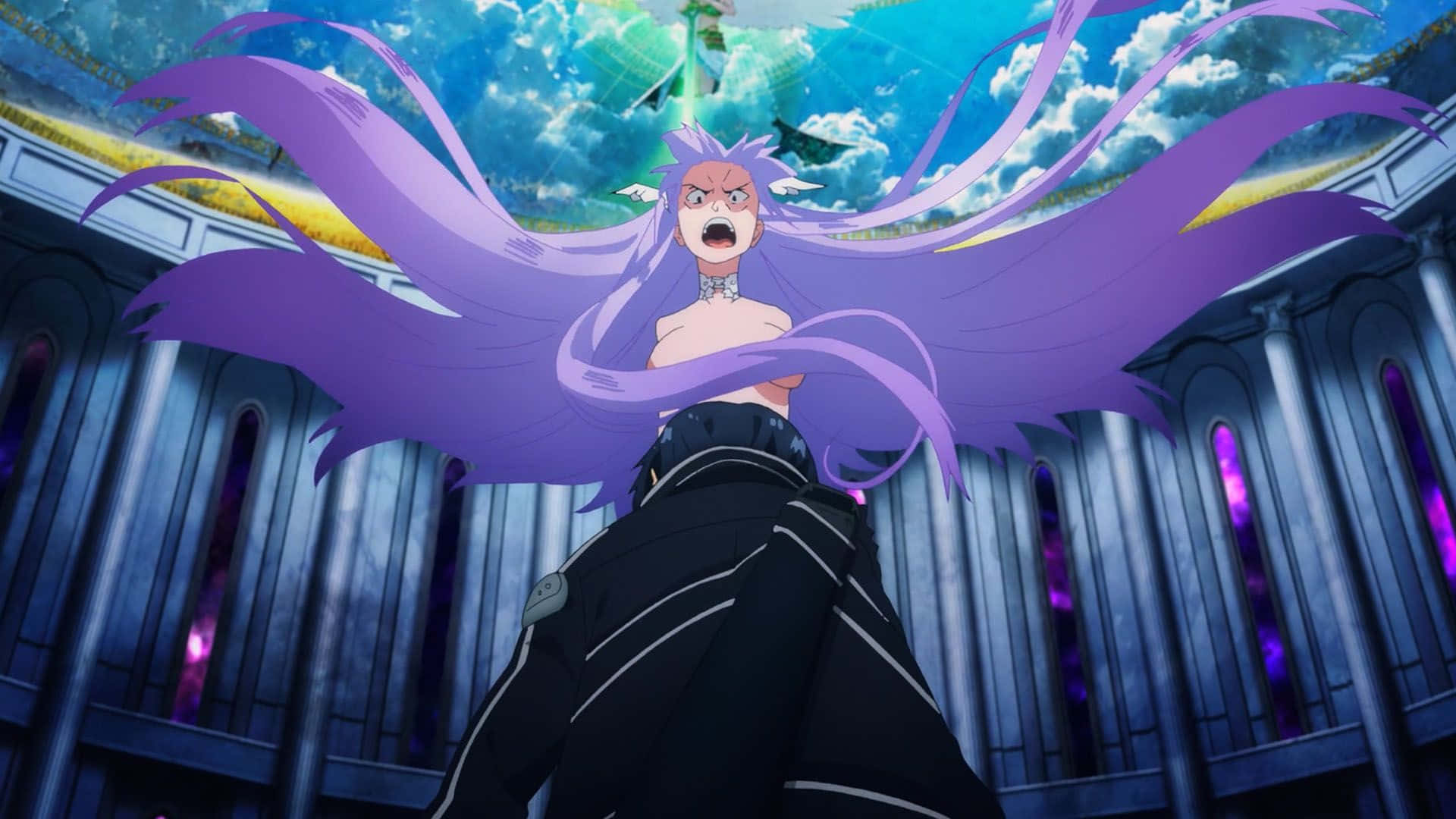 Sword Art Online Quinella 桌布 壁紙 — 一位紫髮有翼的動漫女孩在哥德式大教堂內，以藍天為背景戲劇性地尖叫。