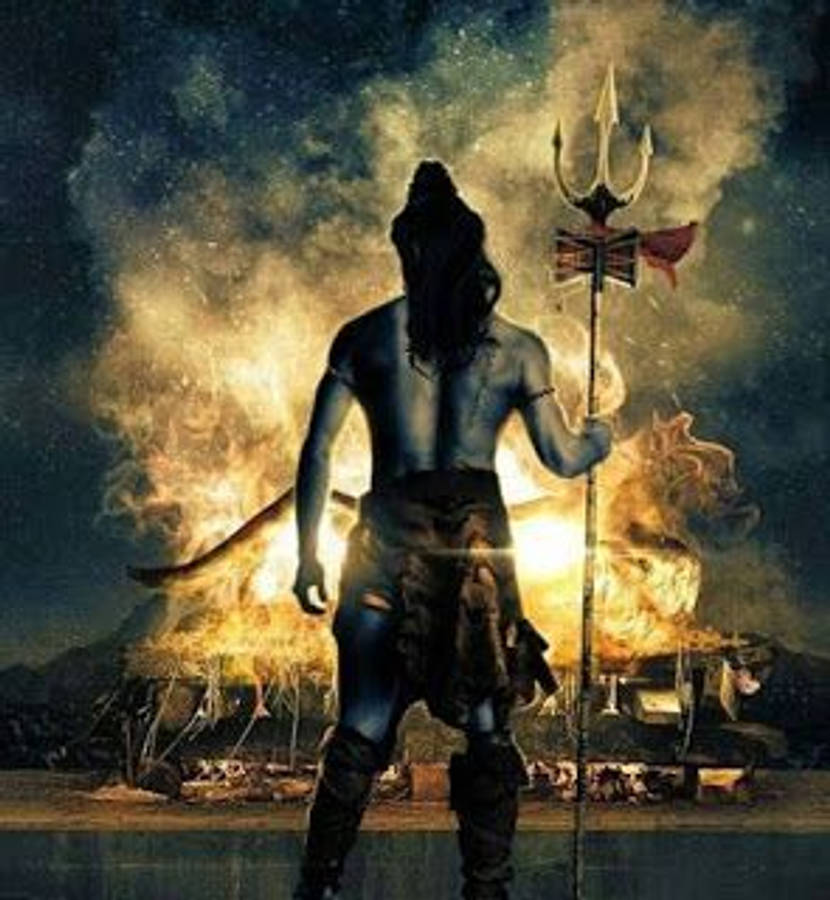 bholenath 3d 桌布 壁紙 — 一位肌肉發達、長髮的神祇背對着熾熱的爆炸，手持三叉戟，面對暴風雨的夜空。