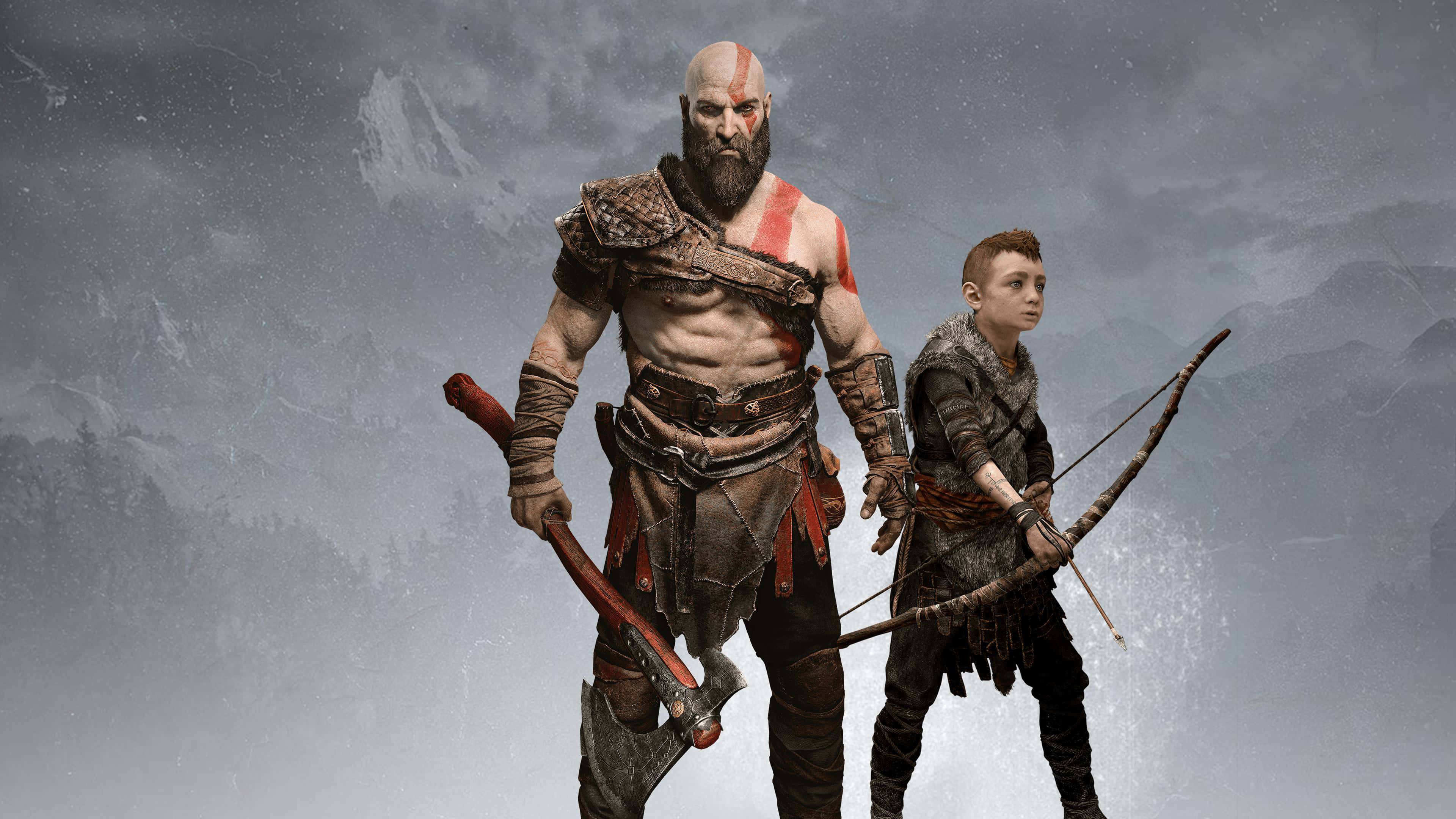 God Of War Characters 桌布 壁紙 — 一位肌肉發達的戰士，帶有紅色紋身和斧頭，站在年輕弓箭手旁邊，背景是霧氣繚繞的山脈。