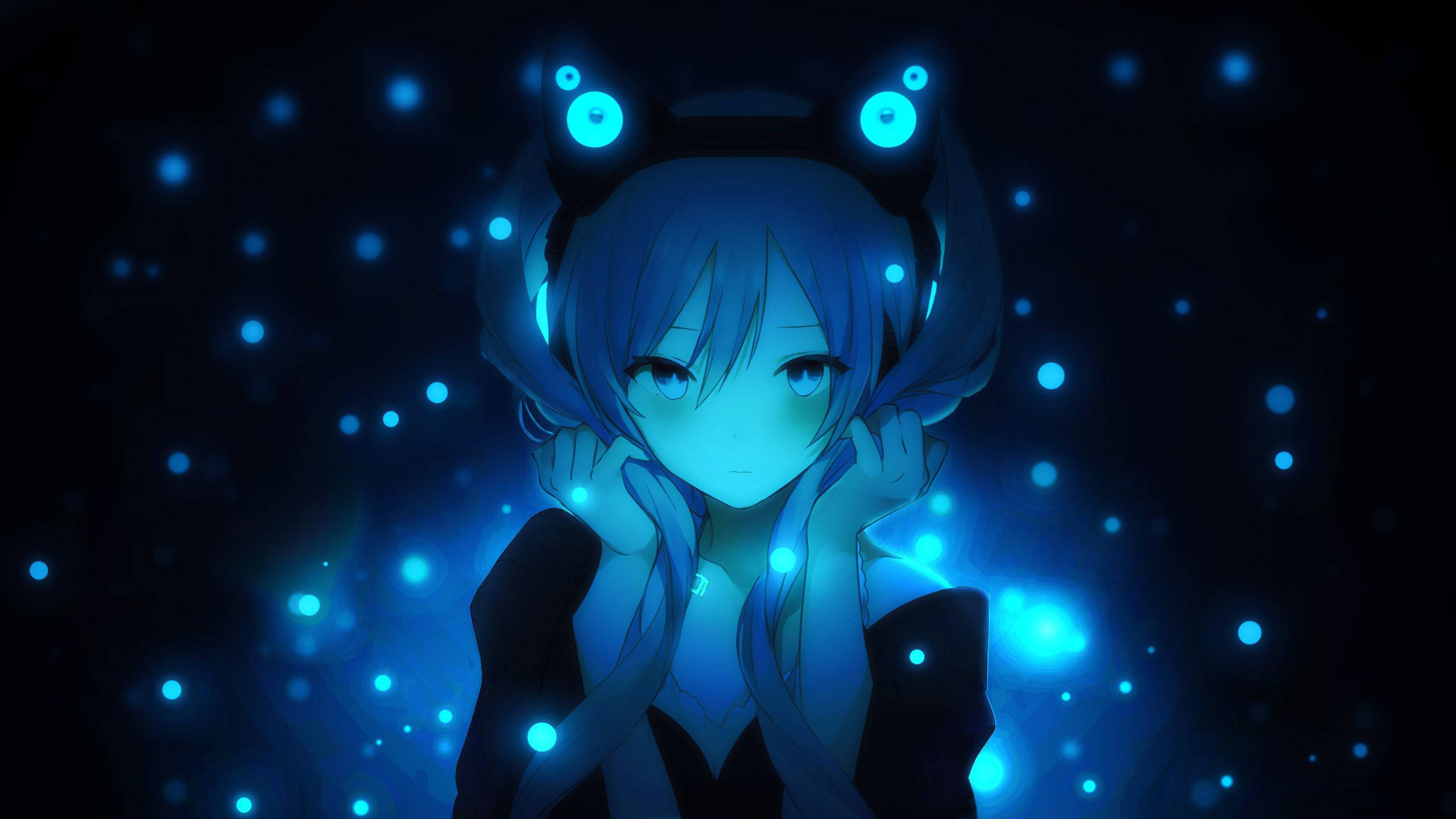 初音未來 桌布 壁紙 — 一位藍髮動漫女孩，擁有發光的貓耳和漂浮的藍色球體，背景是黑暗的宇宙。