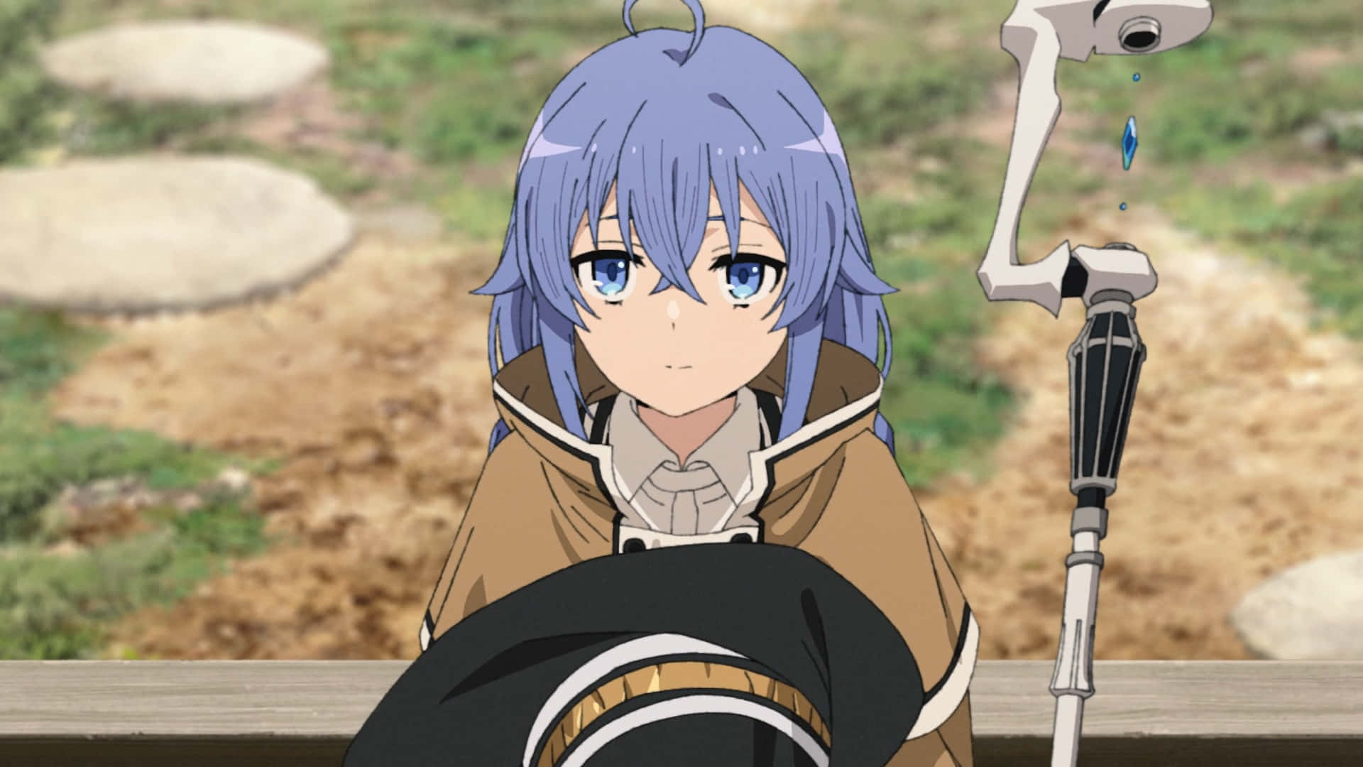 Mushoku Tensei 桌布 壁紙 — 一位藍髮的動漫女孩戴著義肢，平靜地坐在戶外的水龍頭附近。