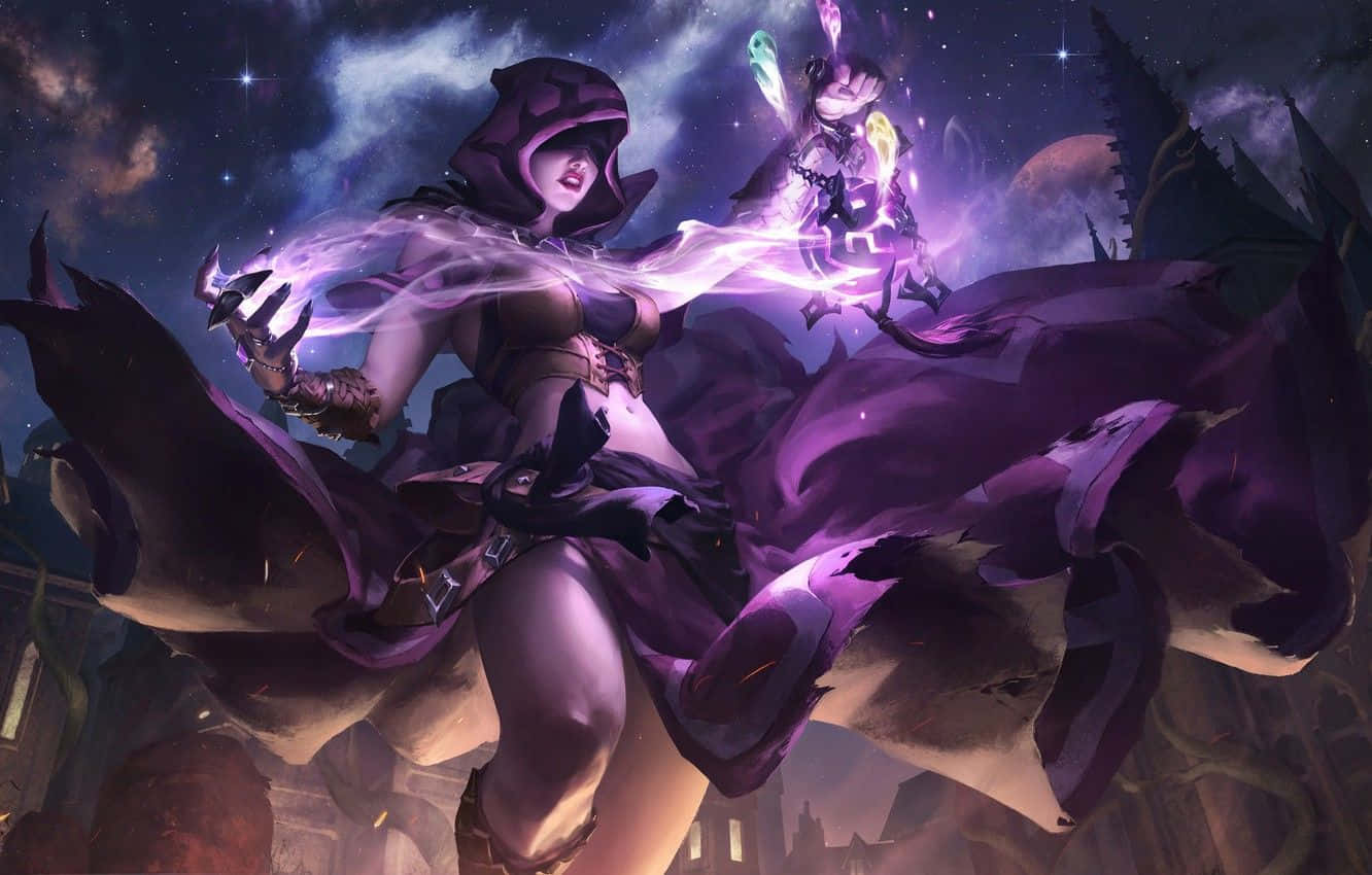 魔法 桌布 壁紙 — 一位身穿紫色長袍、戴著兜帽的女法師，在繁星點點的夜空下施展發光的魔法，周圍漂浮著幽靈般的身影。