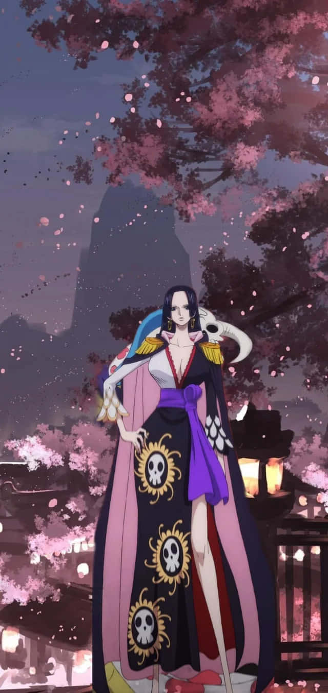 boa hancock 桌布 壁紙 — 一位身穿骷髏裝飾長袍的女性動漫角色，在黃昏時分站在盛開的櫻花樹下。