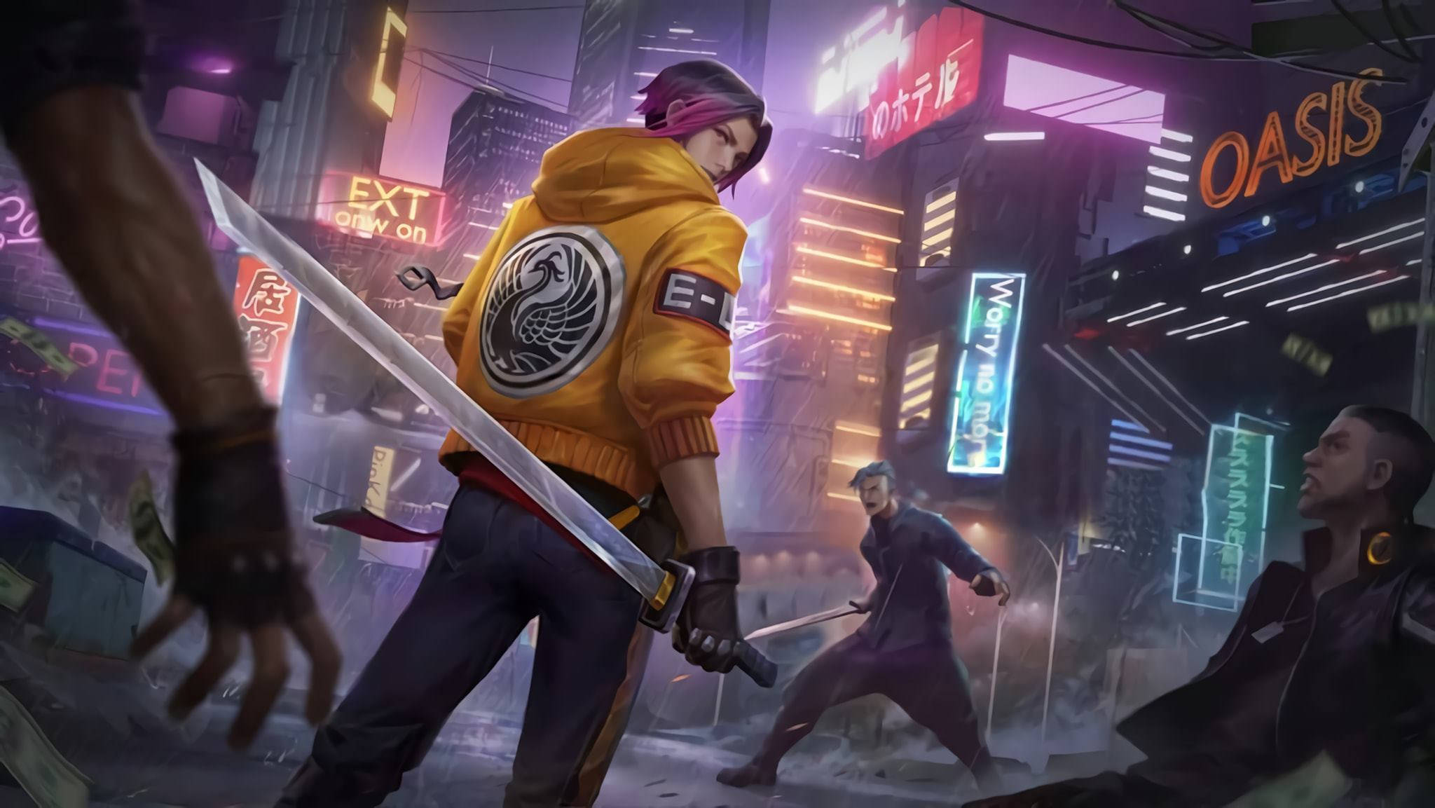 Mobile Legends 桌布 壁紙 — 一位身穿黃色連帽衫的賽博龐克戰士，在霓虹燈照亮的高樓大廈和發光招牌之間，於濕漉漉的都市小巷中揮舞著劍。