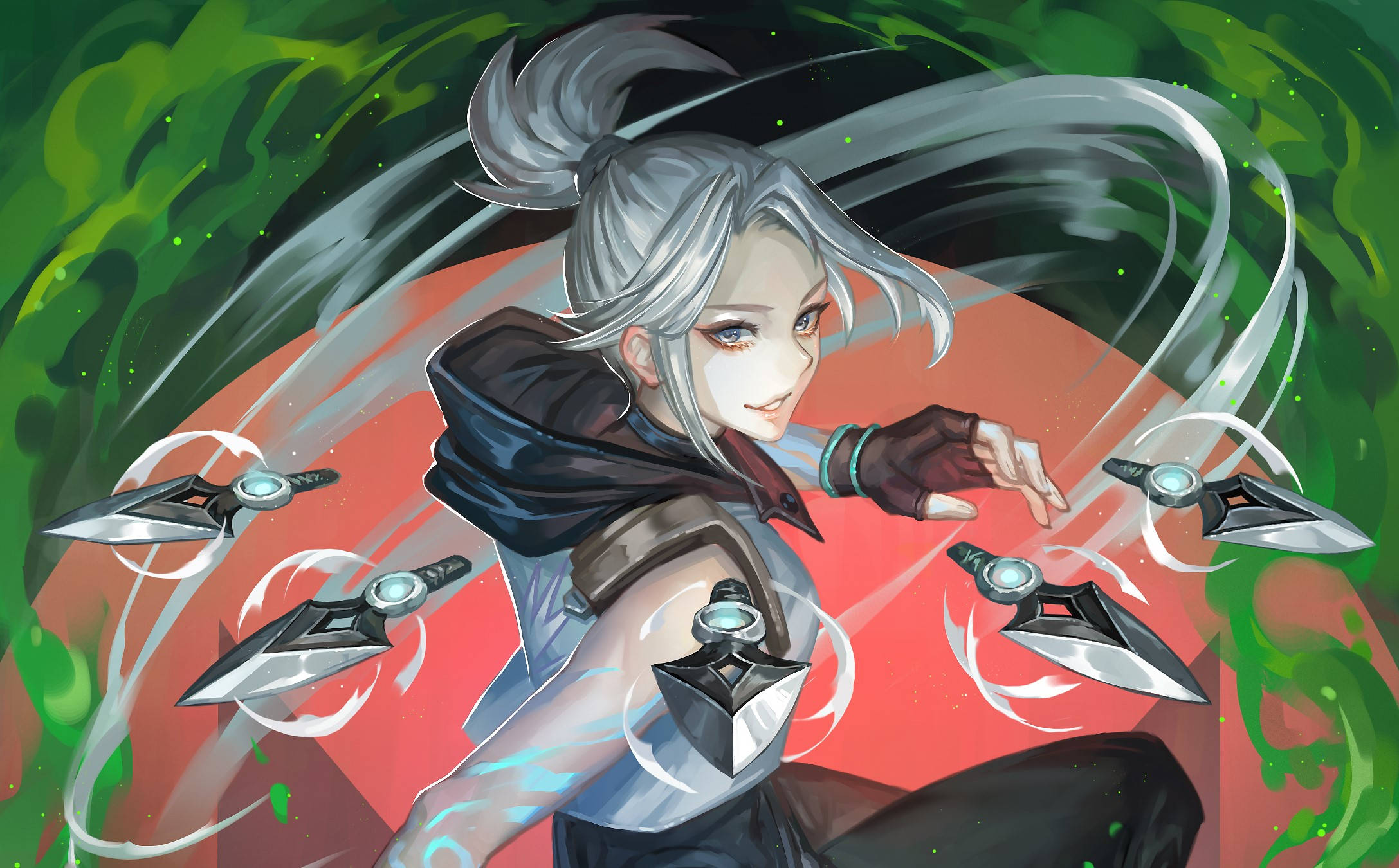 Valorant Jett Viper Smoke 壁紙 — 一位銀髮動漫忍者優雅地操控著發光的手裏劍，背景是旋轉的綠色和紅色。