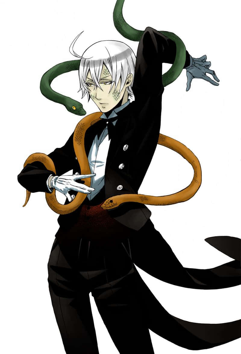 Black Butler Snake 桌布 壁紙 — 一位銀髮動畫男子身穿黑色西裝，被兩條盤繞的蛇包圍，一條綠色一條橙色。
