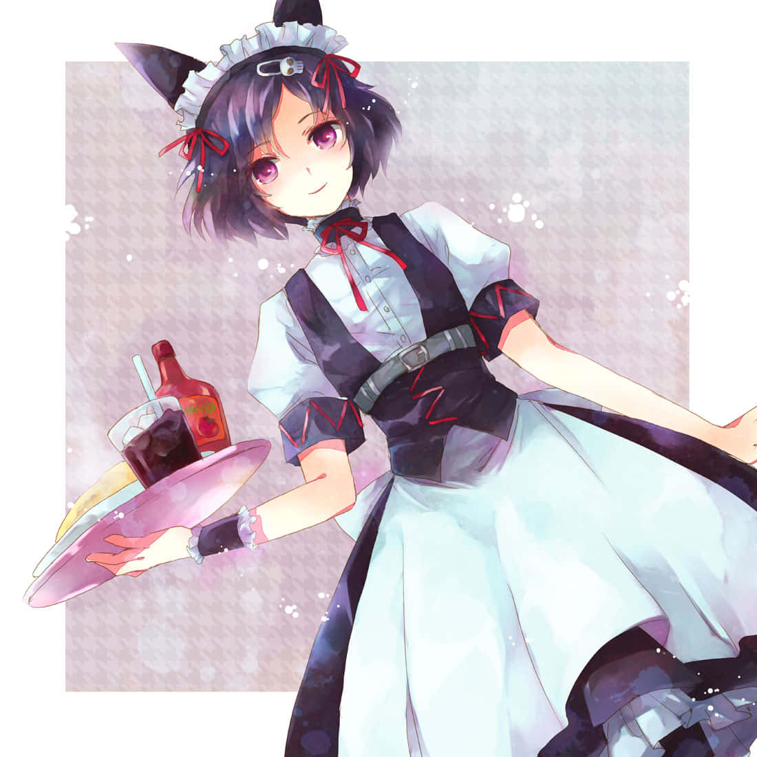 Luka Urushibara 桌布 壁紙 — 一位開心的動漫女僕，長著貓耳和紫色眼睛，在柔軟紋理背景前用粉紅色托盤端著飲料。