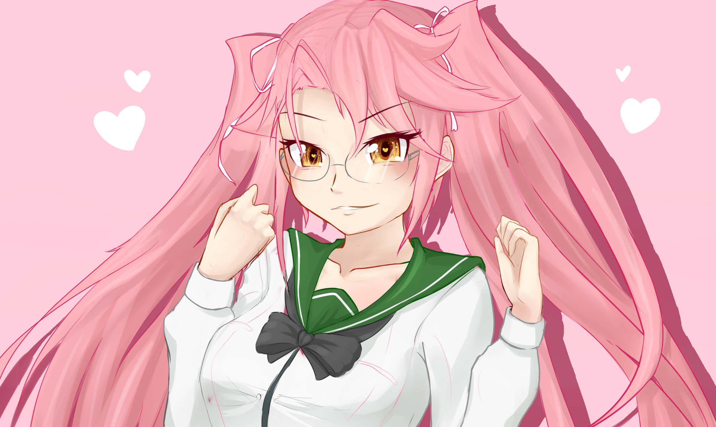 Highschool Of The Dead 桌布 壁紙 — 一位開心的動畫女孩，長長粉紅色頭髮戴眼鏡，穿著綠色水手服，在柔和粉紅色背景上微笑，周圍有漂浮的心形圖案。
