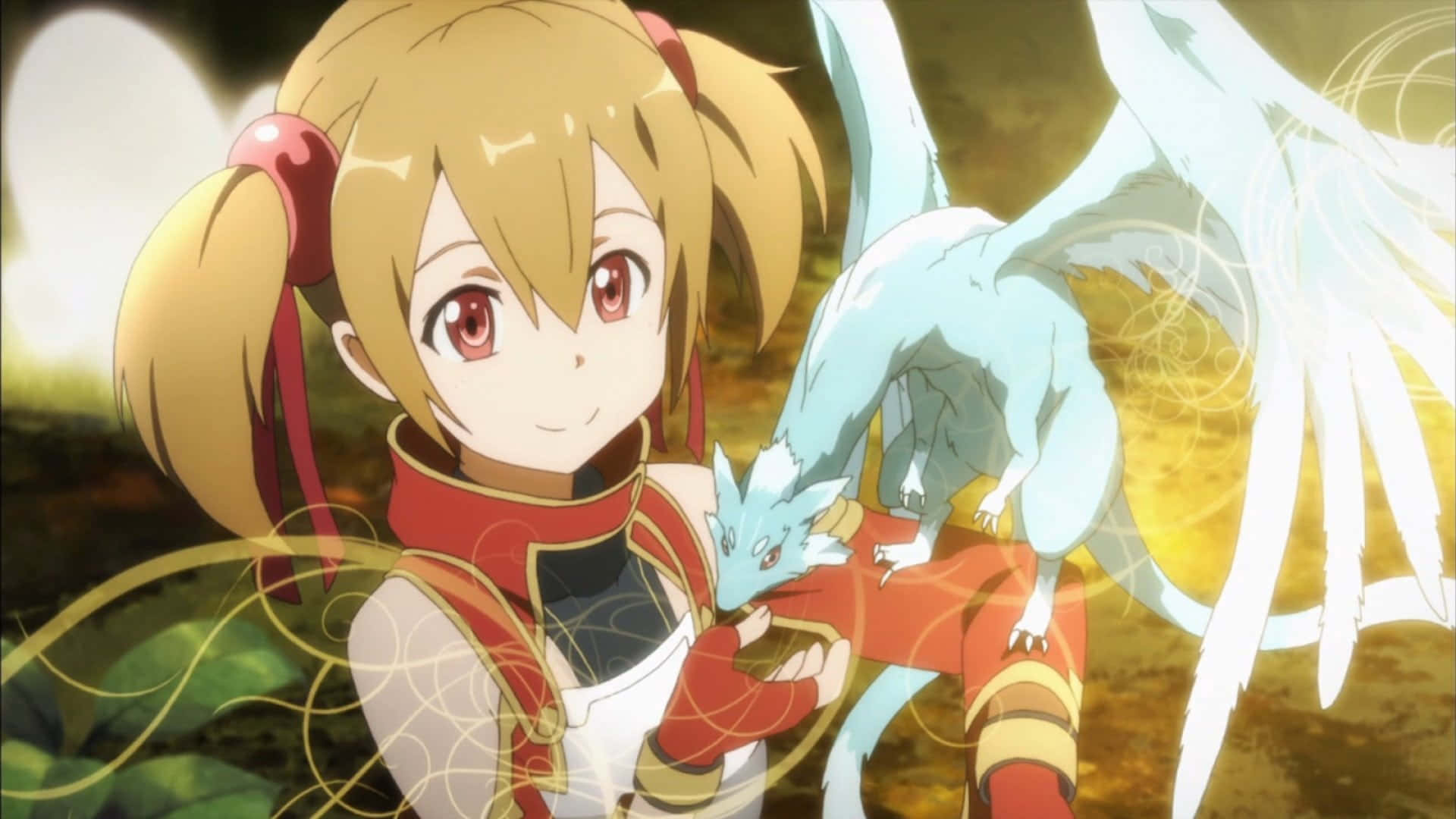 Sword Art Online Silica 桌布 壁紙 — 一位開朗的動漫女孩，金色雙馬尾和紅色眼睛，在溫暖的金色背景中輕輕抱著一隻藍色小龍。