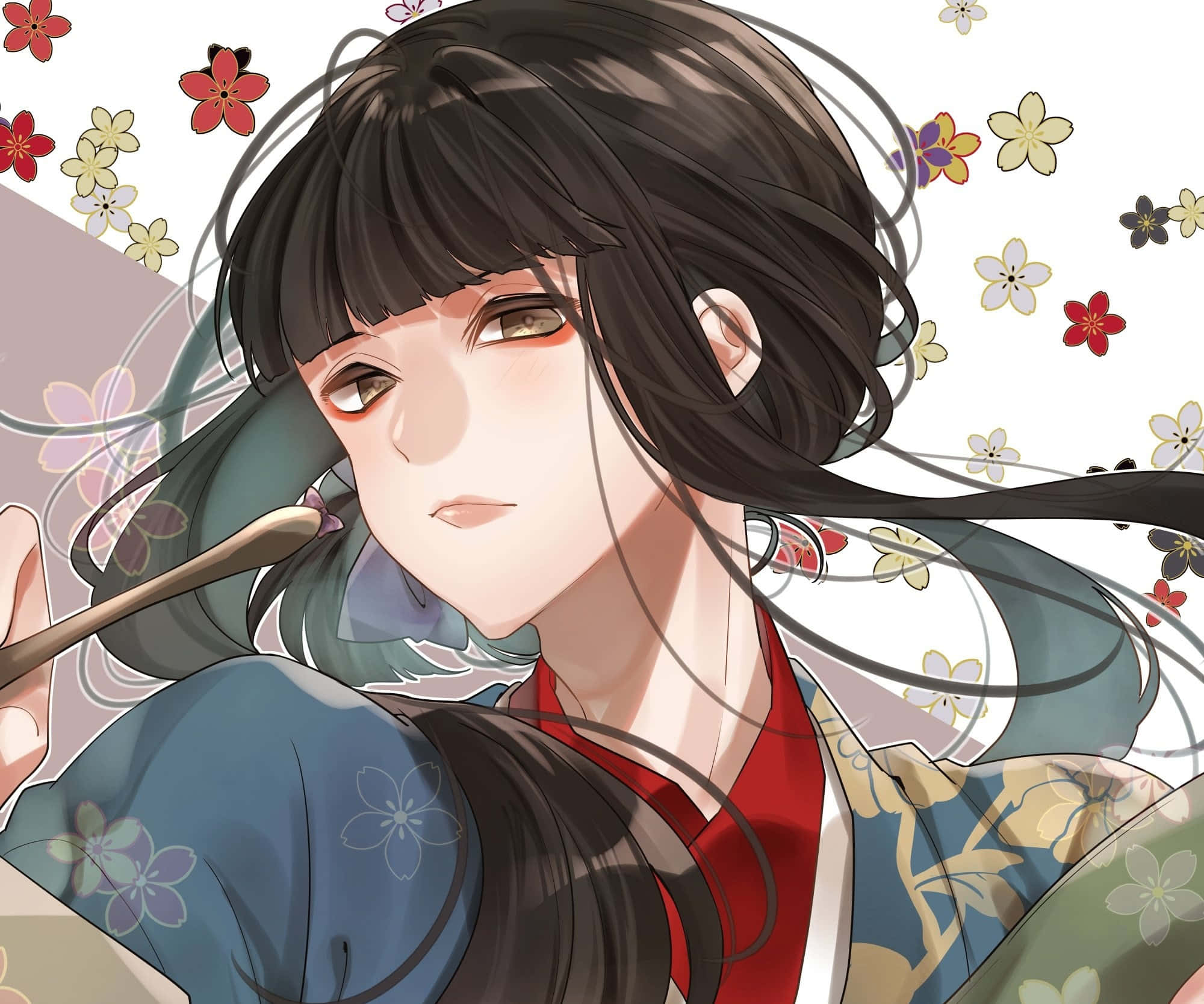 Tokugawa 桌布 壁紙 — 一位黑髮、身穿花卉和服的寧靜動漫女孩，在飄浮的櫻花中溫柔凝視。