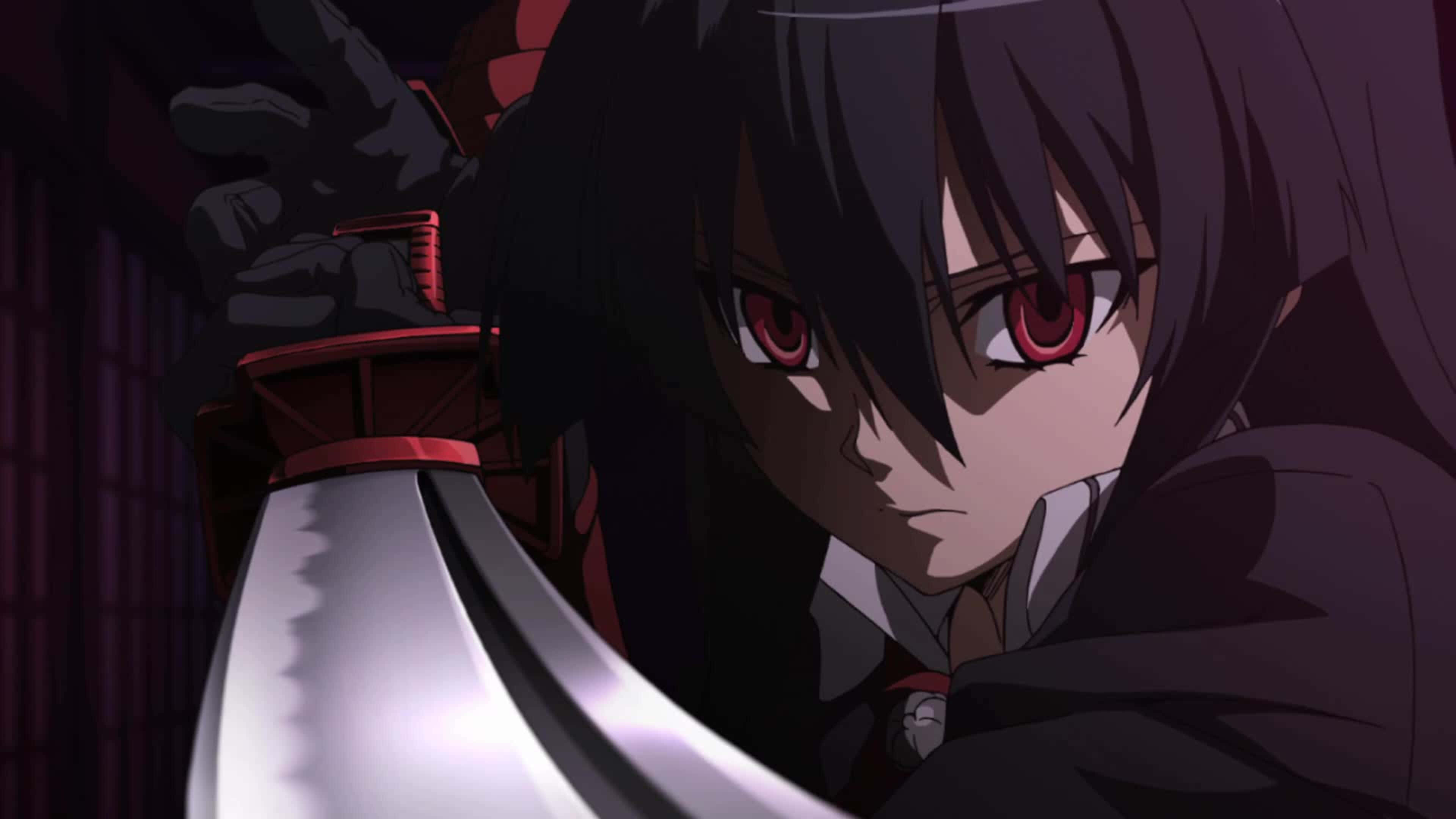 Akame Ga Kill 4K 桌布 壁紙 — 一位黑髮紅眼嘅動漫少女喺昏暗嘅房間入面，專注咁握緊一把武士刀。