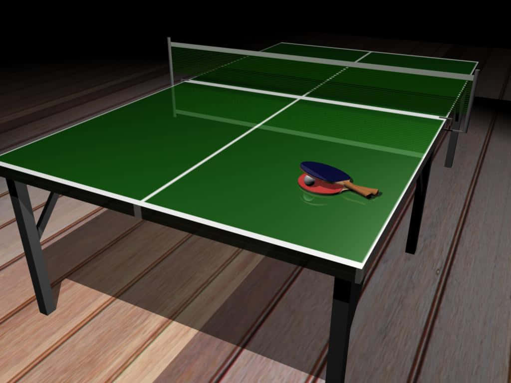 Table Tennis 桌布 壁紙 — 一個3D渲染的乒乓球桌，上面有球拍和球，放置在木質甲板上，光線昏暗。