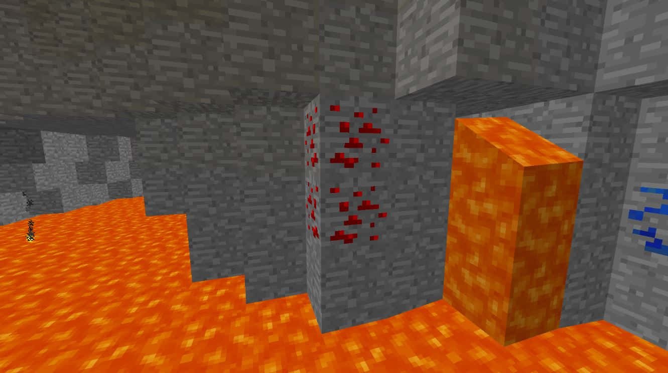 Minecraft Redstone 桌布 壁紙 — 一個Minecraft熔岩池，帶有發光的橙色液體和紅色地獄岩方塊，位於像素化的地下洞穴中。