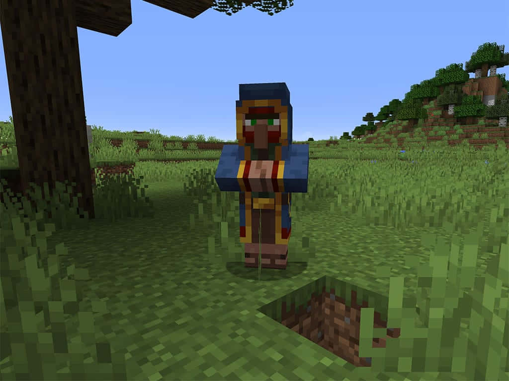 Minecraft Villager 桌布 壁紙 — 一個像素化的Minecraft角色穿著色彩繽紛的盔甲，站在靠近樹和洞的草地上。