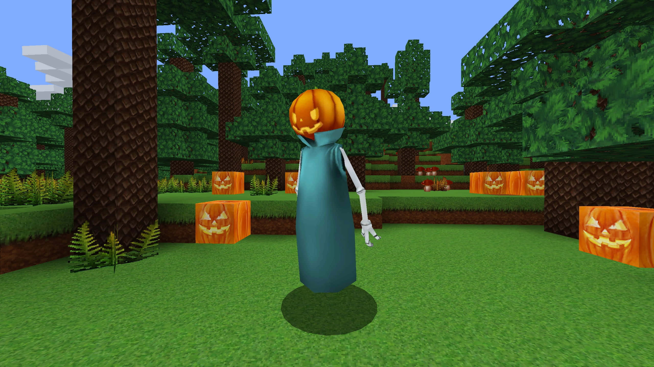 Minecraft Adventure 桌布 壁紙 — 一個像素化的南瓜頭鬼魂穿著藍色長袍，站在長滿草的Minecraft森林中，周圍是雕刻的傑克南瓜燈。