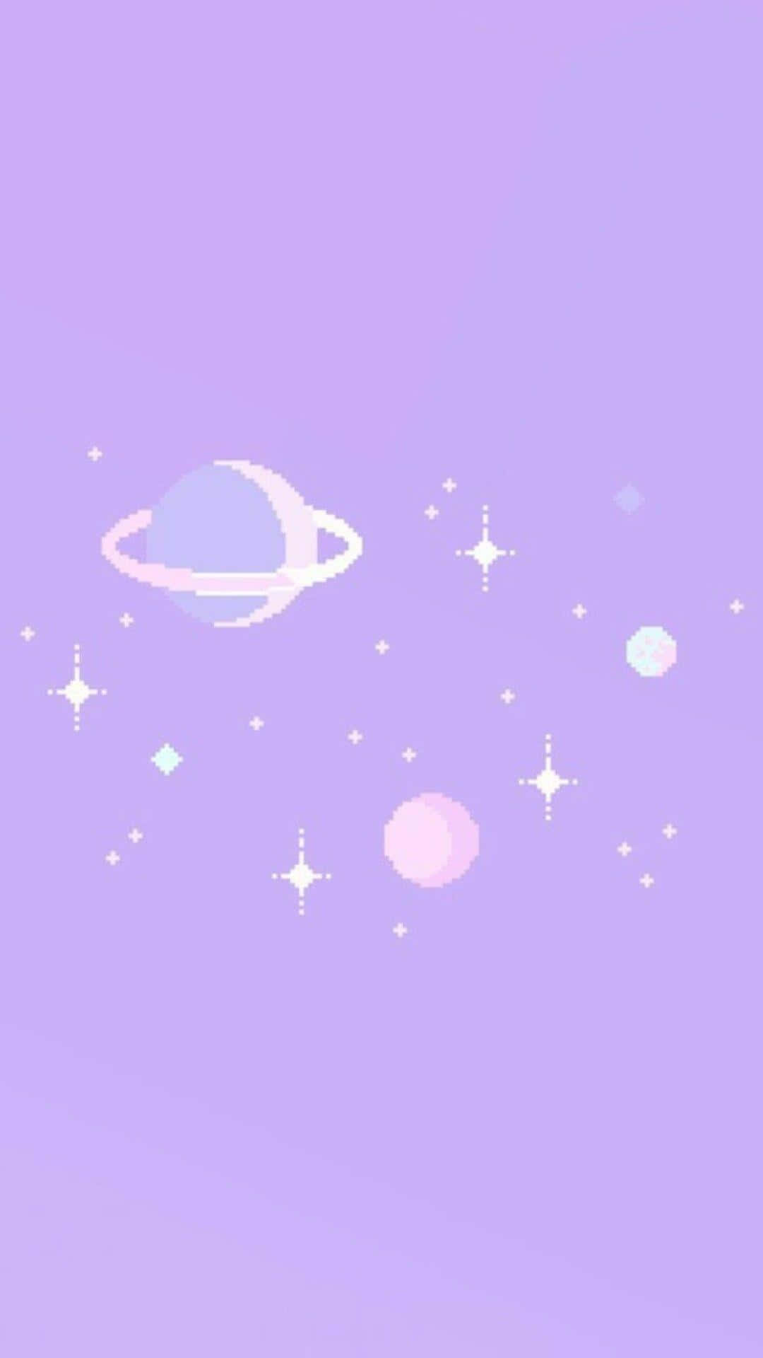Cute Purple 桌布 壁紙 — 一個像素化的紫色行星帶有光環，漂浮在閃爍的星星和柔和粉彩球體之間，背景是薰衣草色的天空。