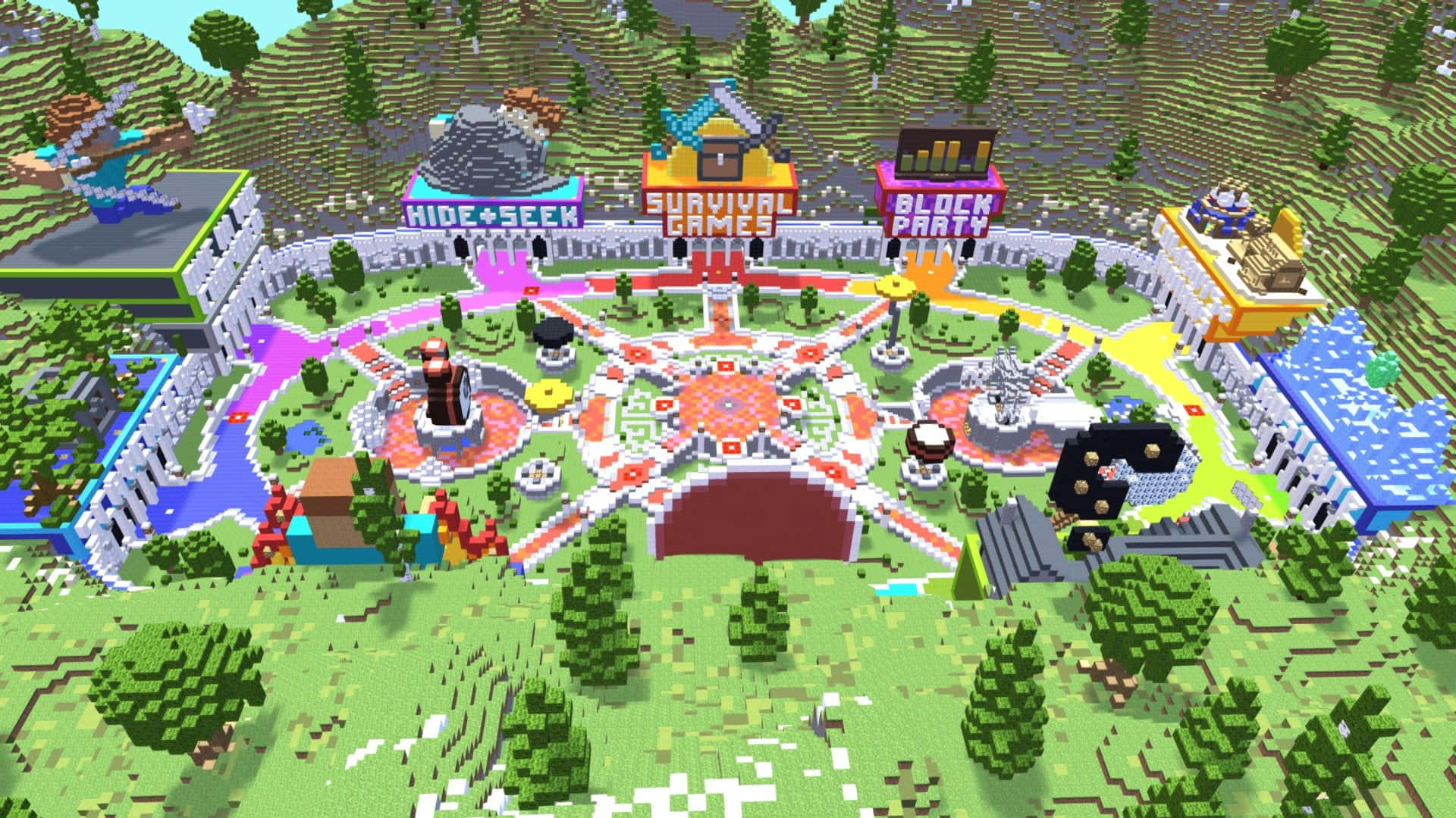 Minecraft Server 桌布 壁紙 — 一個充滿活力的像素藝術遊戲競技場，坐落在塊狀森林中，設有標示為 hide seek survival games 和 block party 的彩色區域。