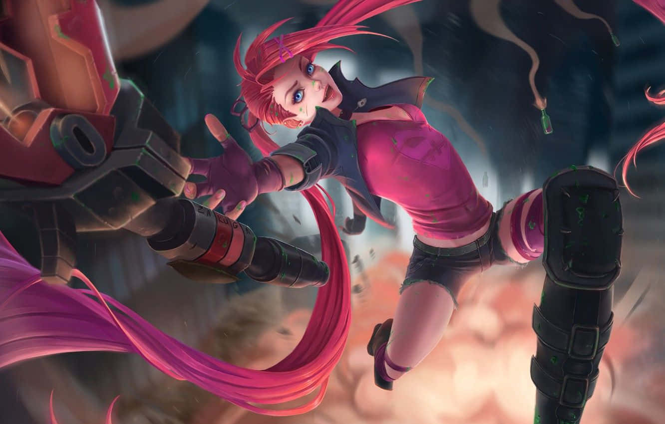 Jinx 桌布 壁紙 — 一個充滿活力的動漫女孩，粉紅色頭髮和未來裝備，用機械肢體動態地跳過煙霧彌漫的戰場。