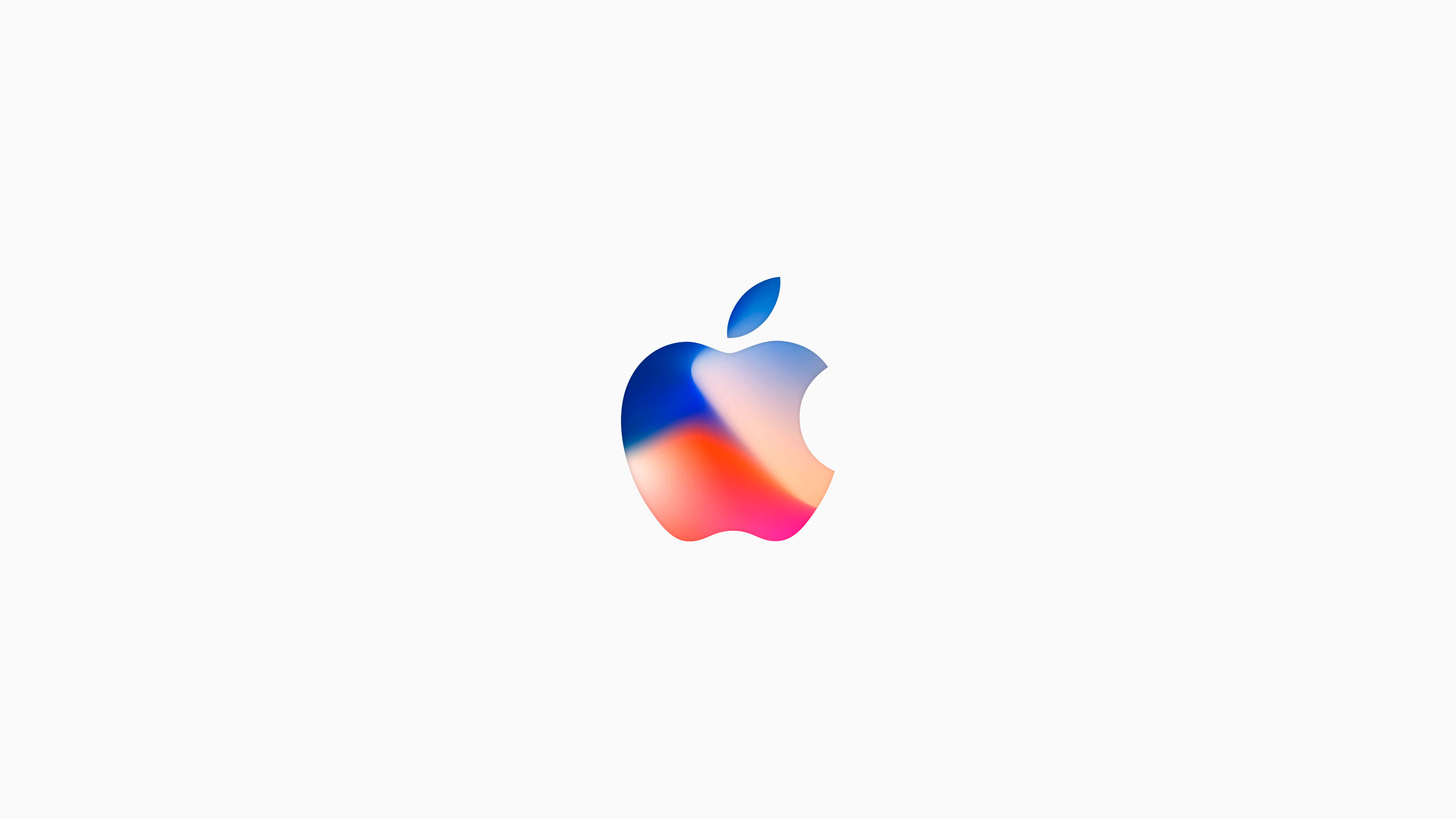 4K Apple 桌布 壁紙 — 一個充滿活力的漸變蘋果標誌，居中於帶有藍色、粉紅色和橙色色調的潔白背景上。