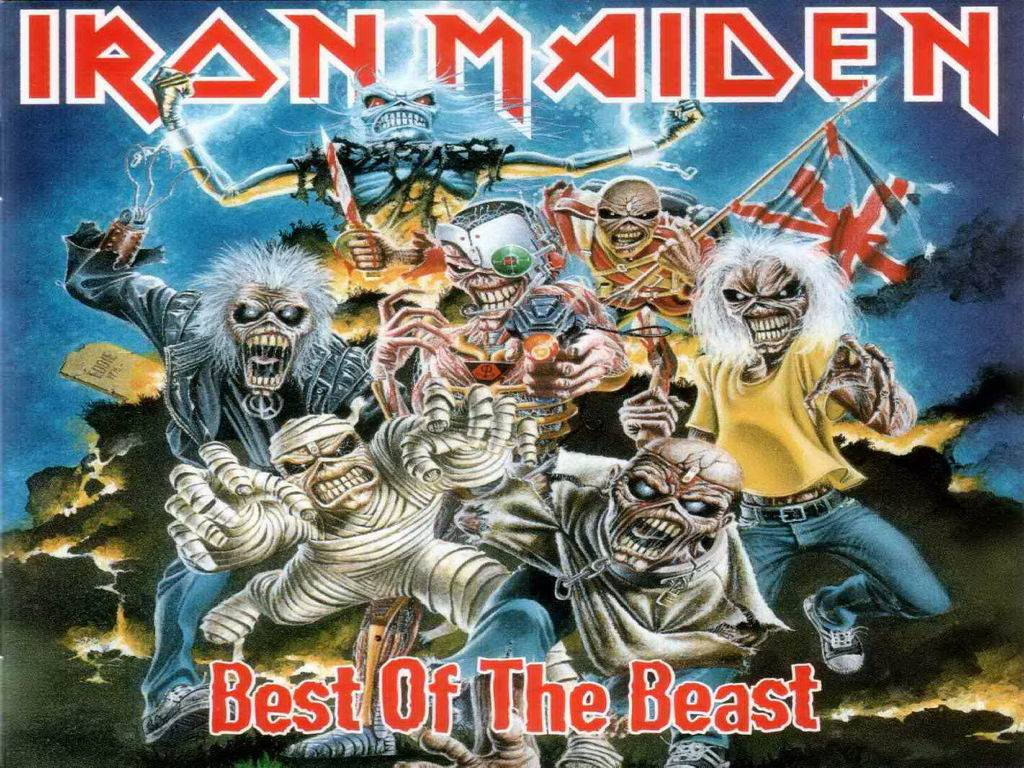 Iron Maiden – 「Best Of The Beast」 壁紙 — 一個充滿活力的重金屬專輯封面，描繪了骷髏樂隊成員在暴風雨的天空下，有著狂野的頭髮和侵略性的姿勢。