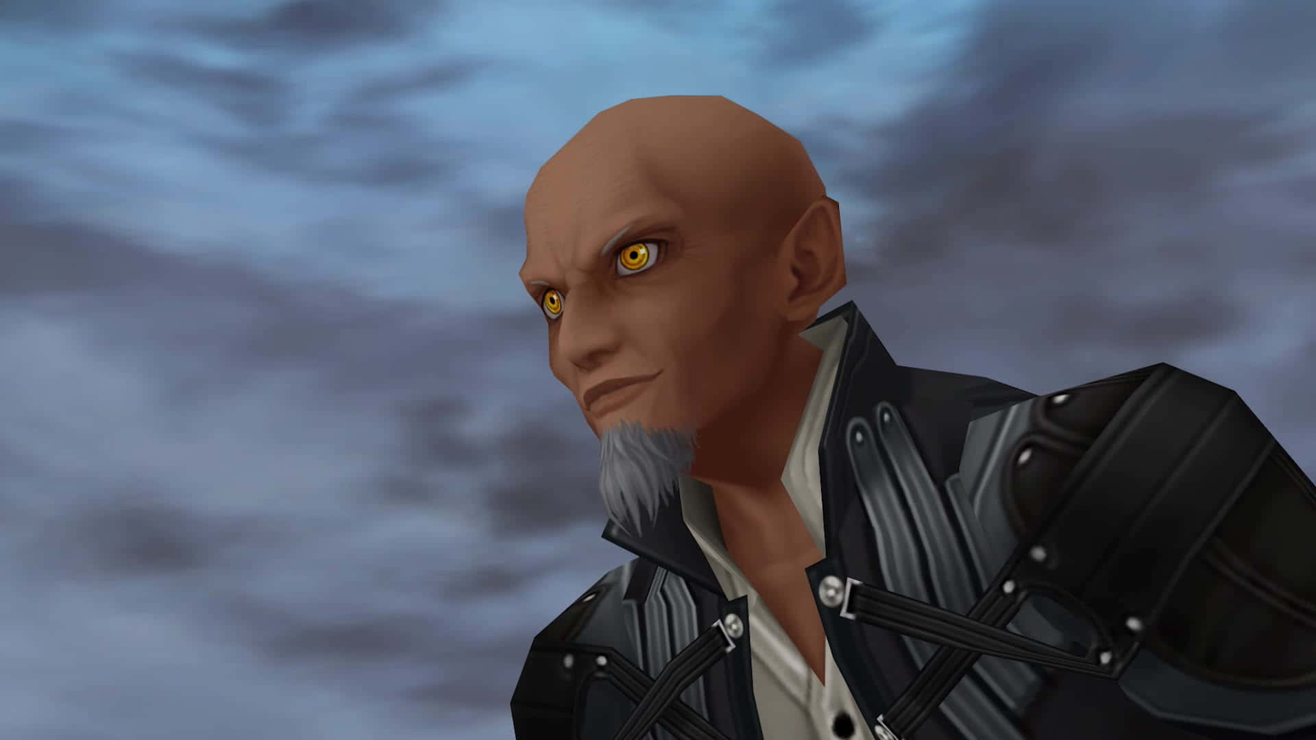 Kingdom Hearts Xehanort 桌布 壁紙 — 一個光頭動畫角色，擁有發光的黃色眼睛和灰色山羊鬍，穿著黑色裝甲外套，背景是陰天藍灰色天空。