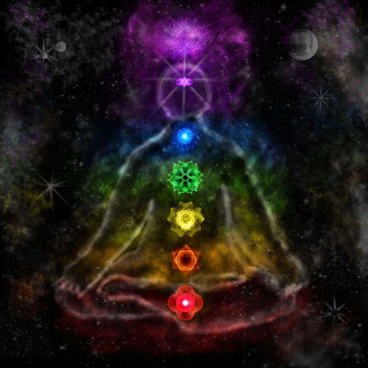Reiki 桌布 壁紙 — 一個冥想人物的宇宙剪影，帶有發光的彩虹脈輪，背景是星空和月亮。