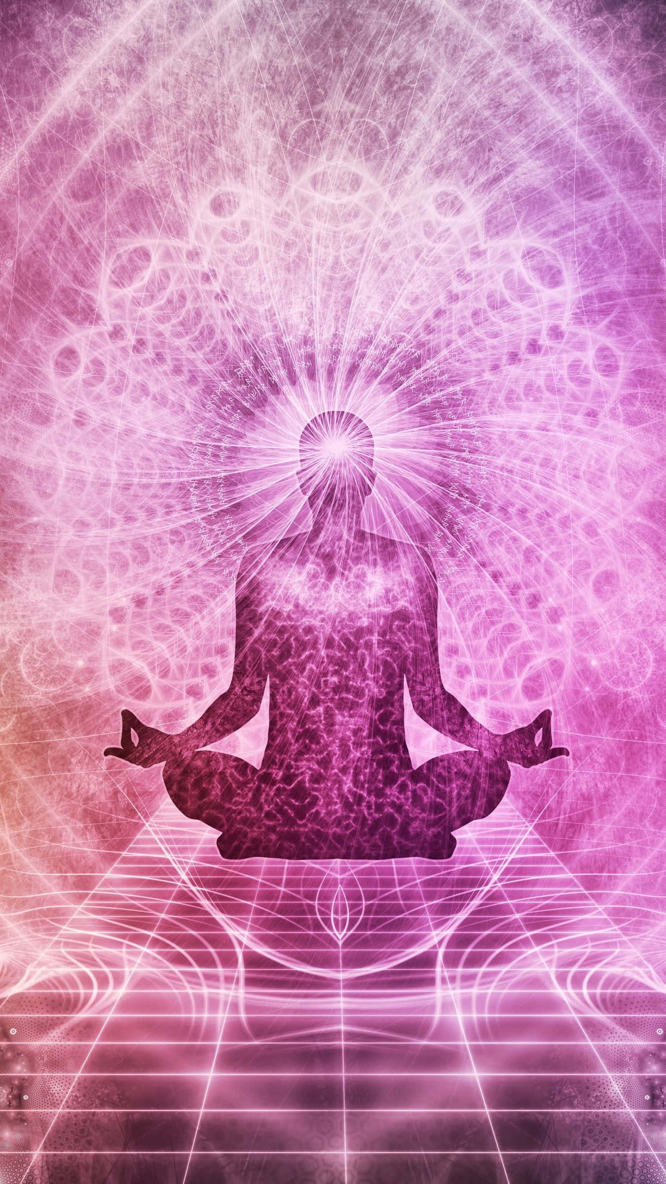 Concentration 桌布 壁紙 — 一個冥想的人形剪影在發光的紫色曼陀羅光環中散發出神聖的光芒。