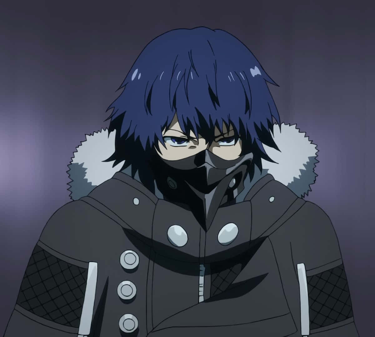 Ayato Kirishima 桌布 壁紙 — 一個冷靜的動漫角色，藍色頭髮和黑色面具，在昏暗的紫色燈光場景中凝視著。