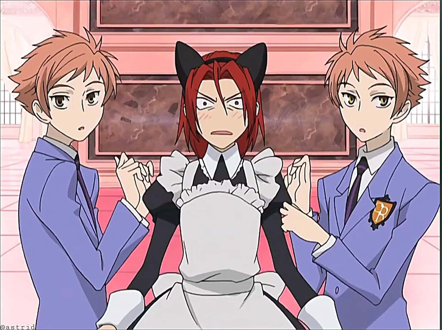 Hikaru Hitachiin 桌布 壁紙 — 一個動漫場景，有一個紅髮貓耳女僕，兩側有兩個穿著校服的驚訝男孩。